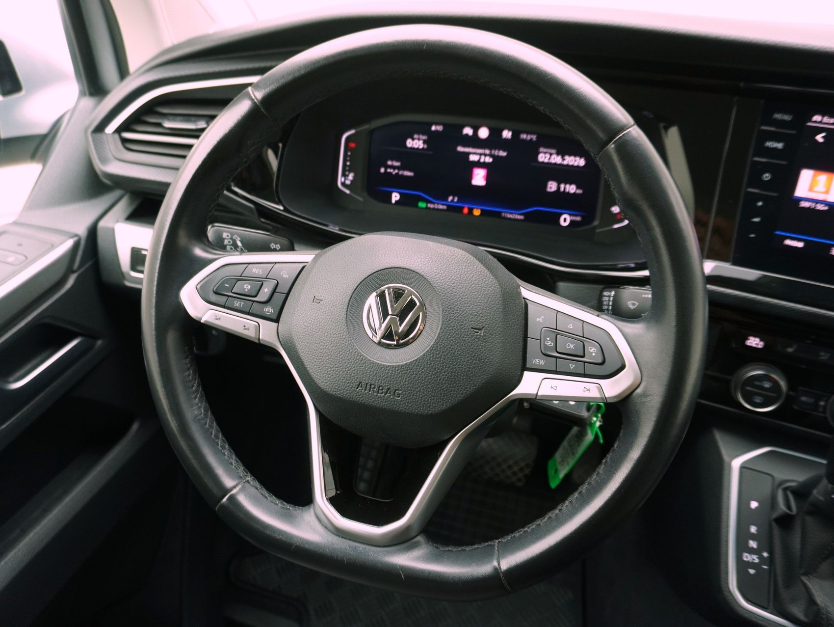 VW T6.1 Multivan 2.0 TDI DSG Family 4Motion-image-12