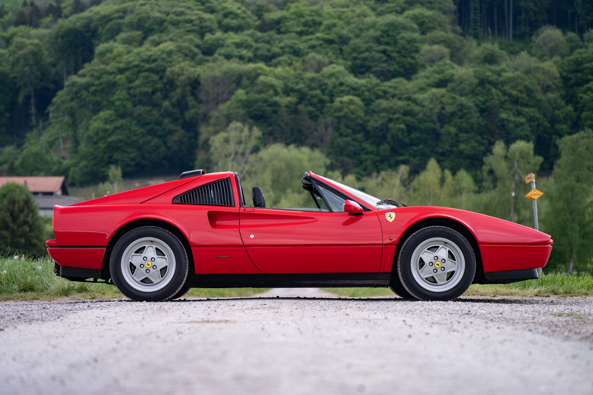FERRARI 328 GTS-image-4