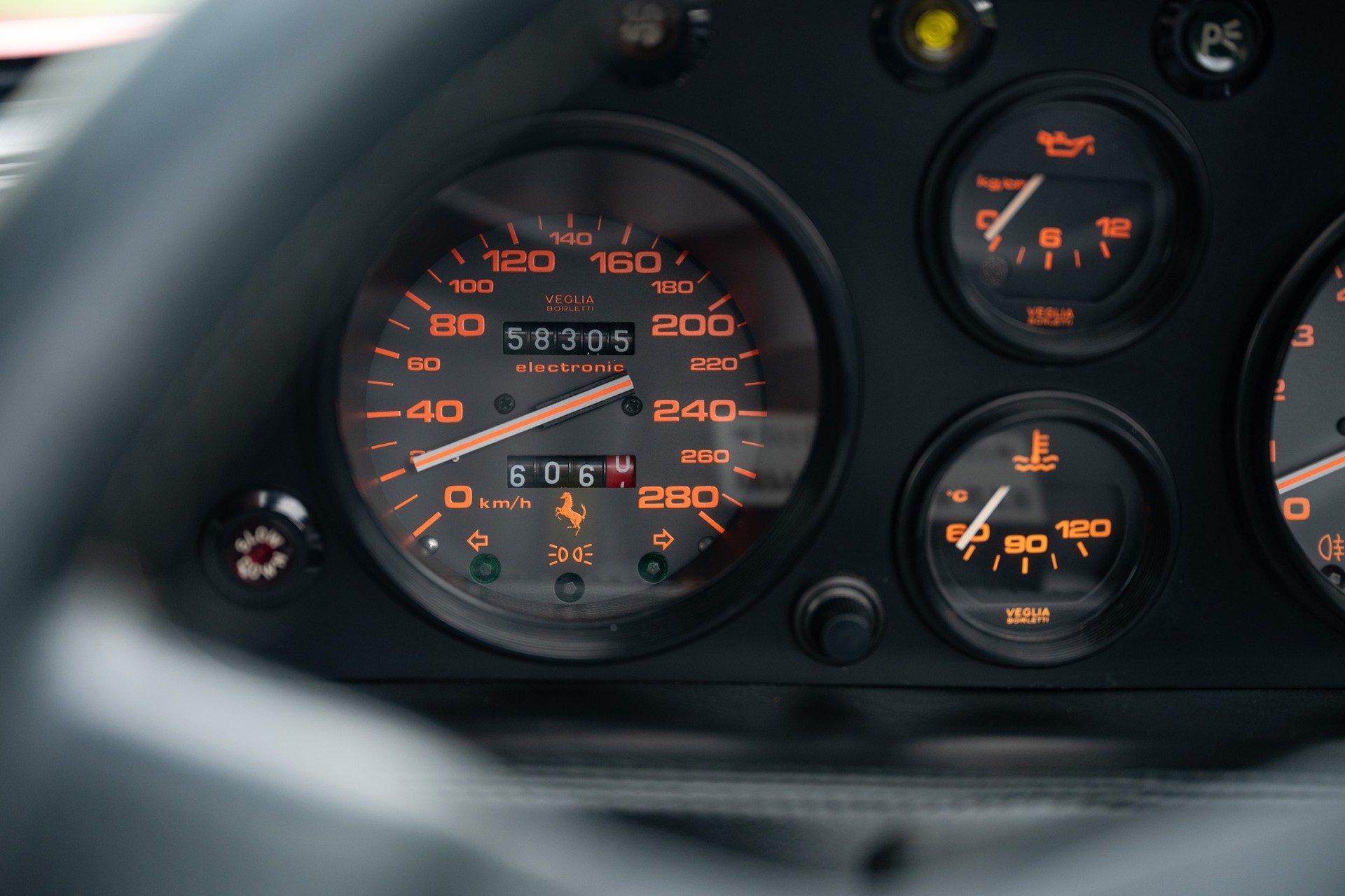 FERRARI 328 GTS-image-12