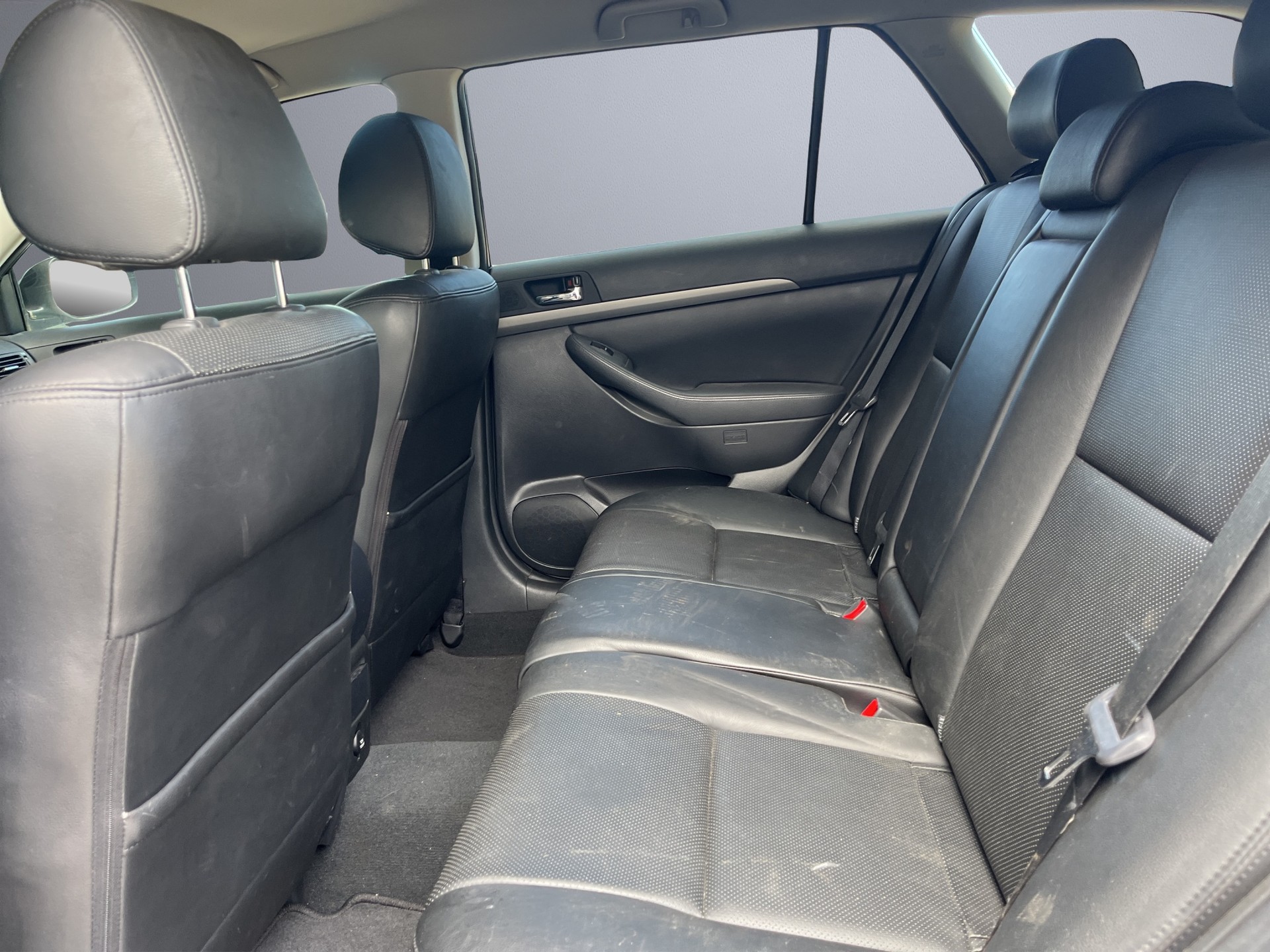 TOYOTA Avensis 2.4 D4 VVT-i Linea Sol Prem. T-Step5-image-29