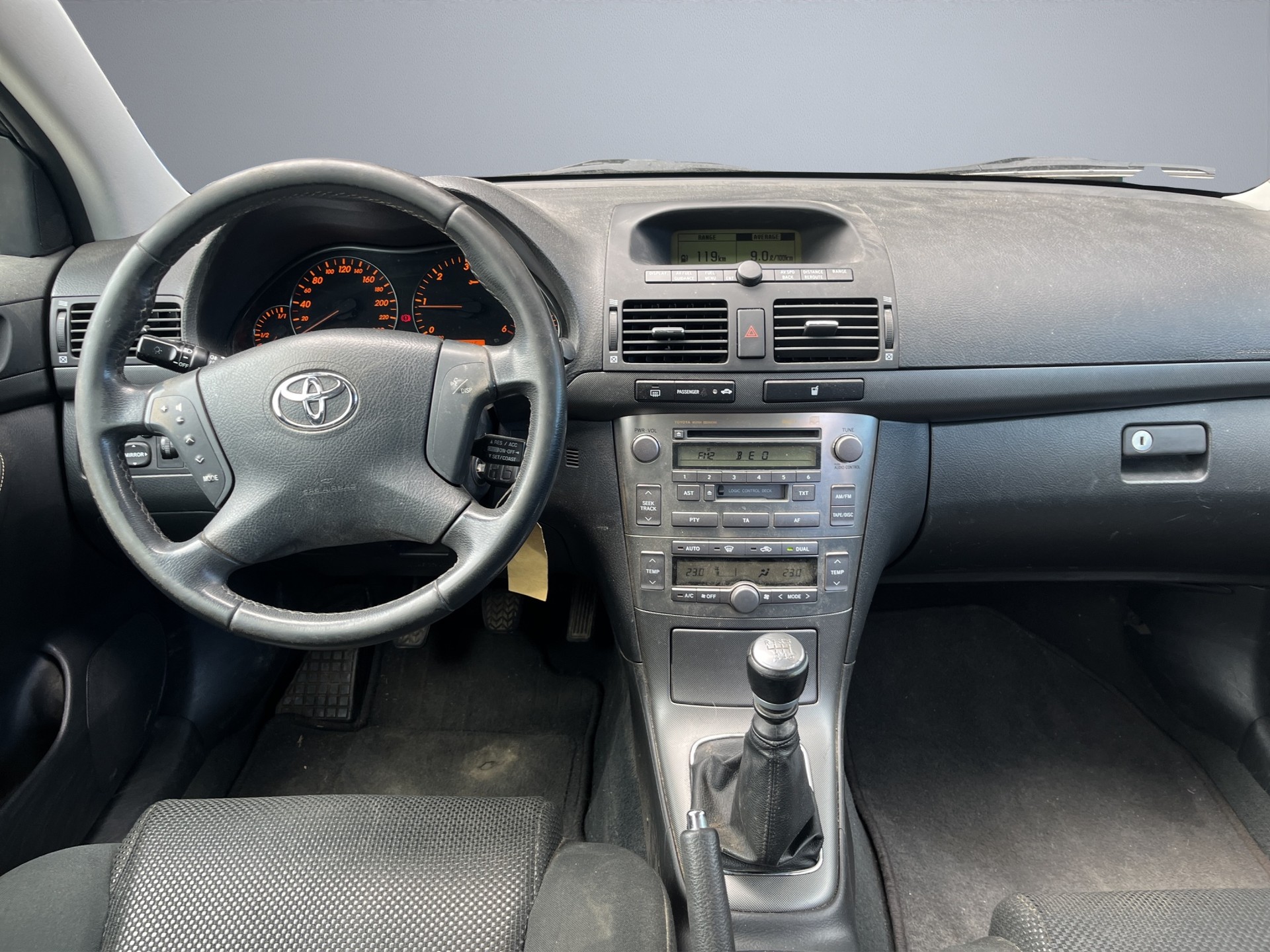 TOYOTA Avensis 2.4 D4 VVT-i Linea Sol Prem. T-Step5-image-9