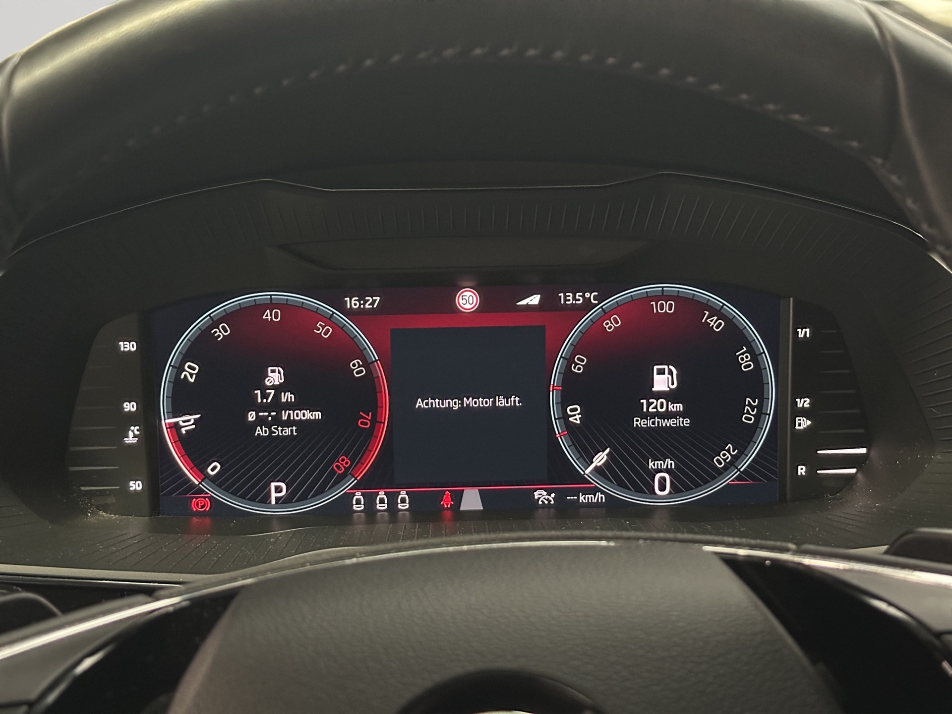 SKODA Superb 2.0 TSI L&K DSG-image-11
