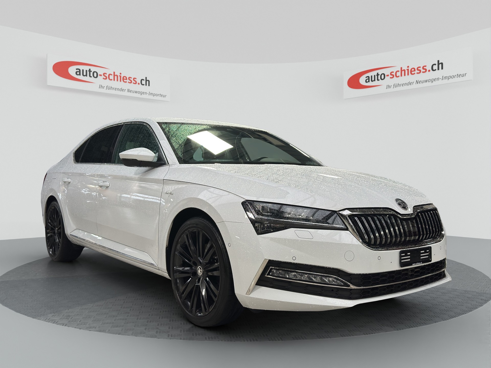 SKODA Superb 2.0 TSI L&K DSG-image-0