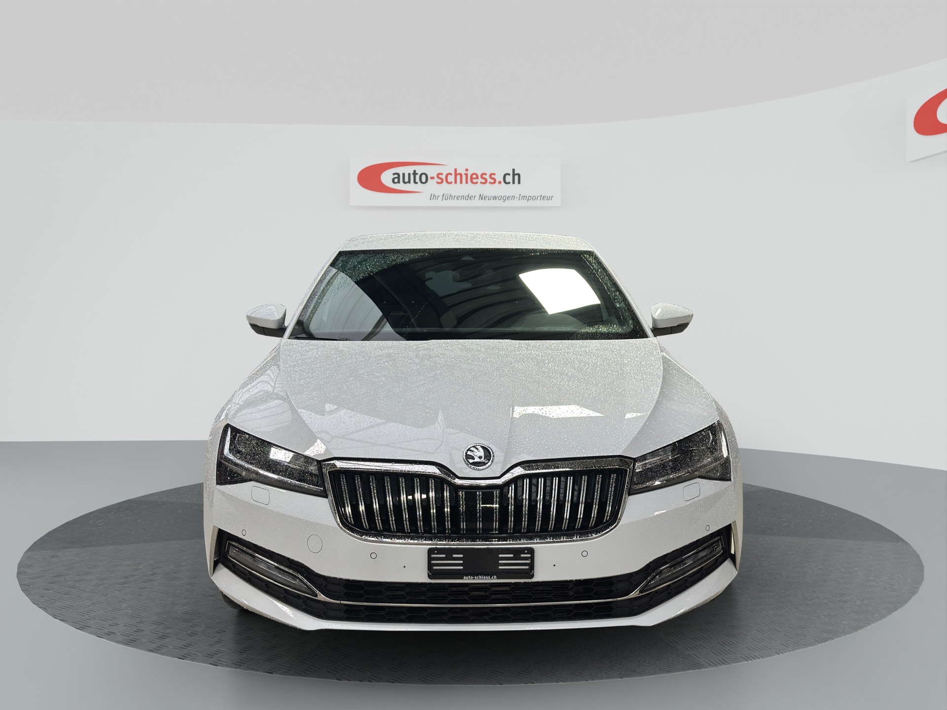 SKODA Superb 2.0 TSI L&K DSG-image-1