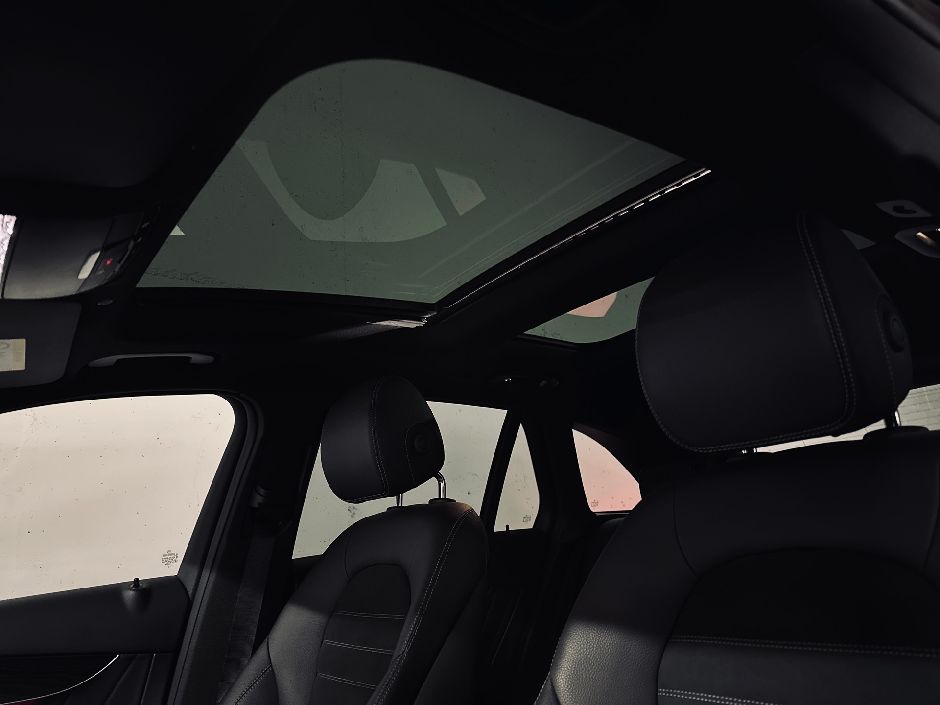 MERCEDES-BENZ GLC 300 d AMG Line 4Matic-image-11