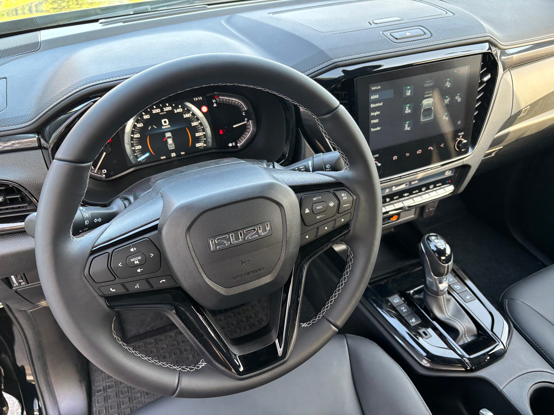 ISUZU D-MAX 1.9 CrewCab N60 Nitro Sport 4x4-image-11