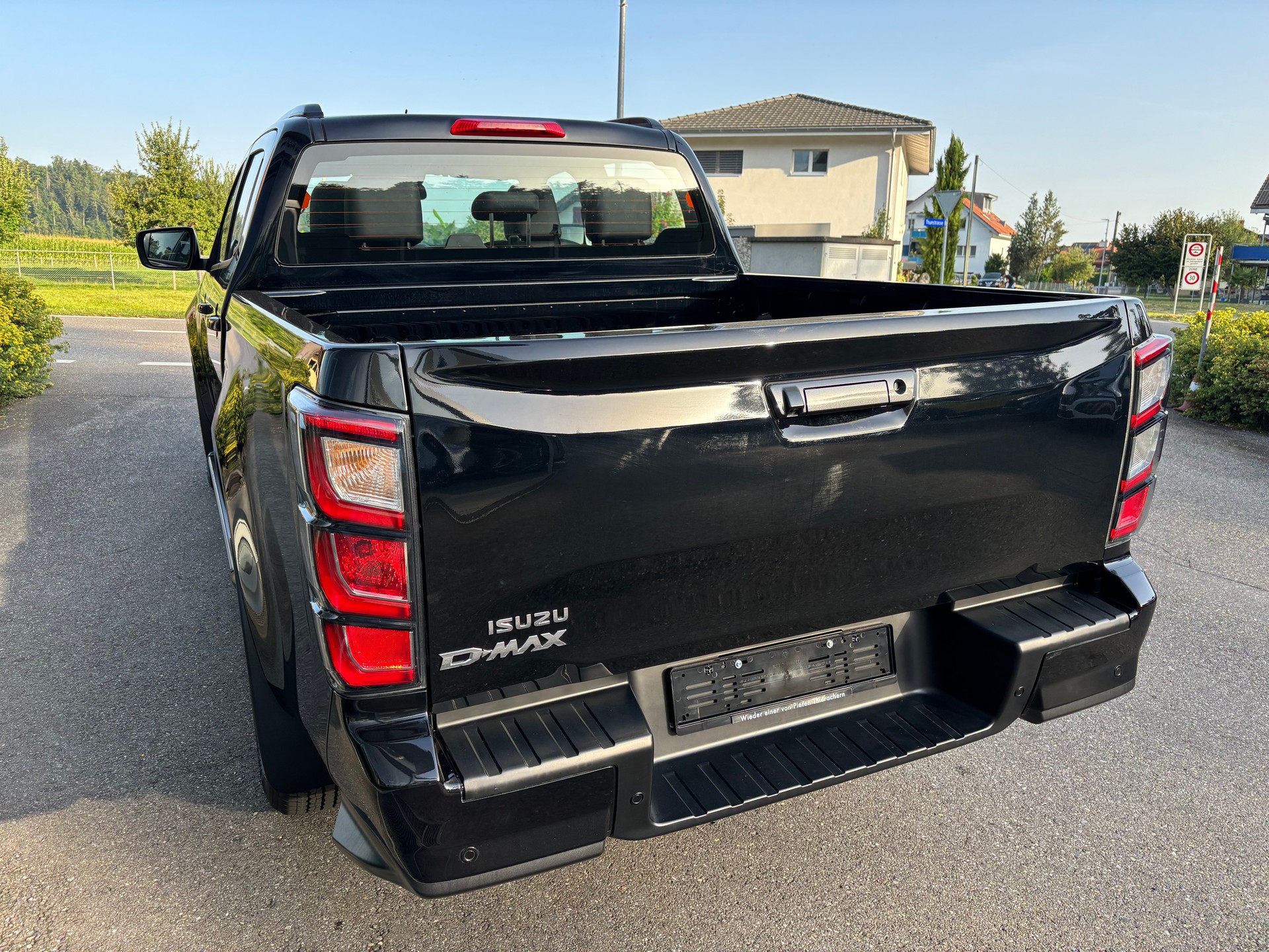 ISUZU D-MAX 1.9 CrewCab N60 Nitro Sport 4x4-image-2