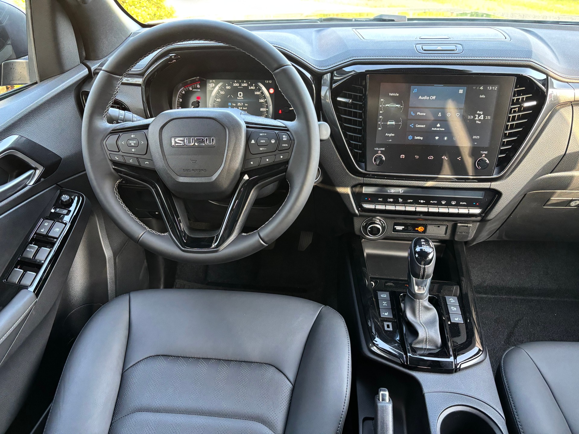 ISUZU D-MAX 1.9 CrewCab N60 Nitro Sport 4x4-image-9