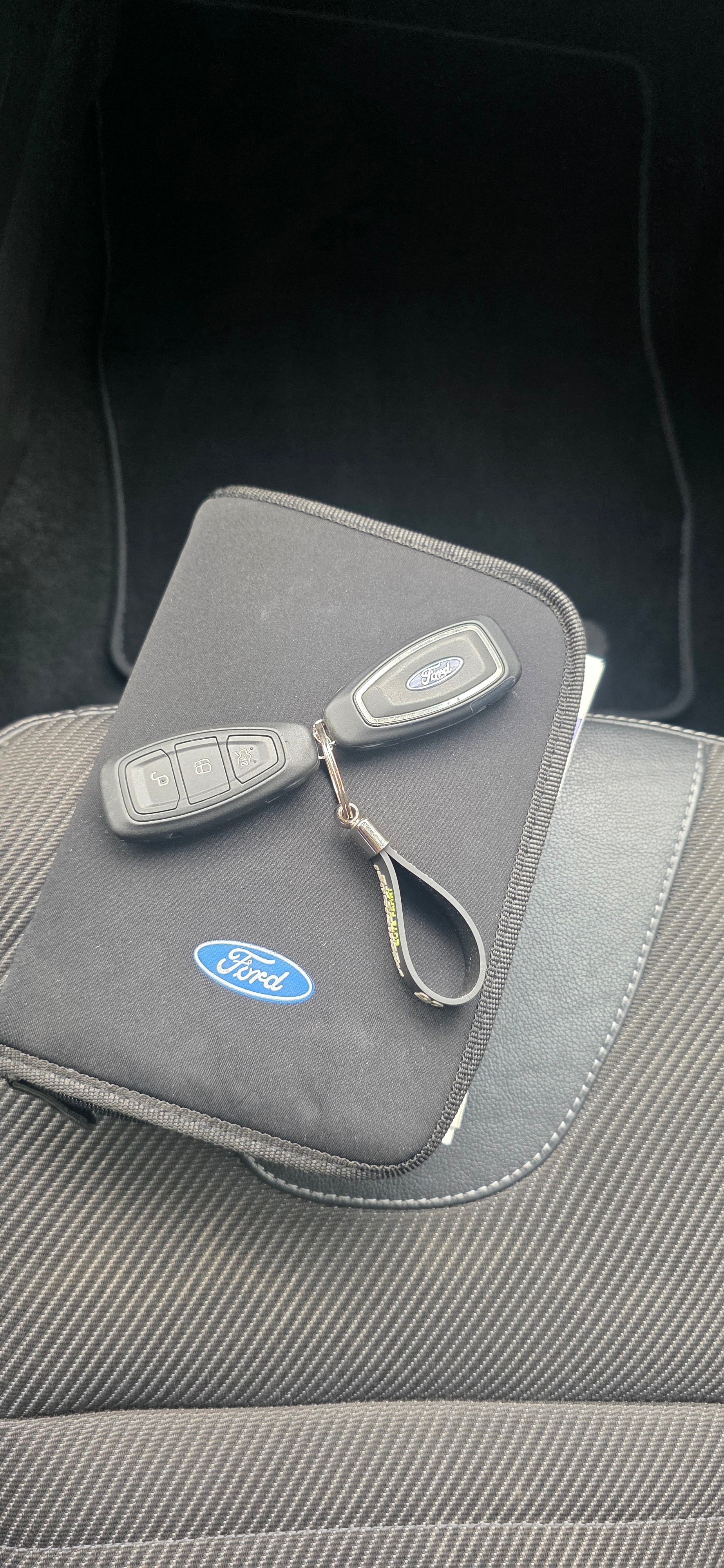 FORD Kuga 2.0 TDCi Freetech 4WD PowerShift-image-11