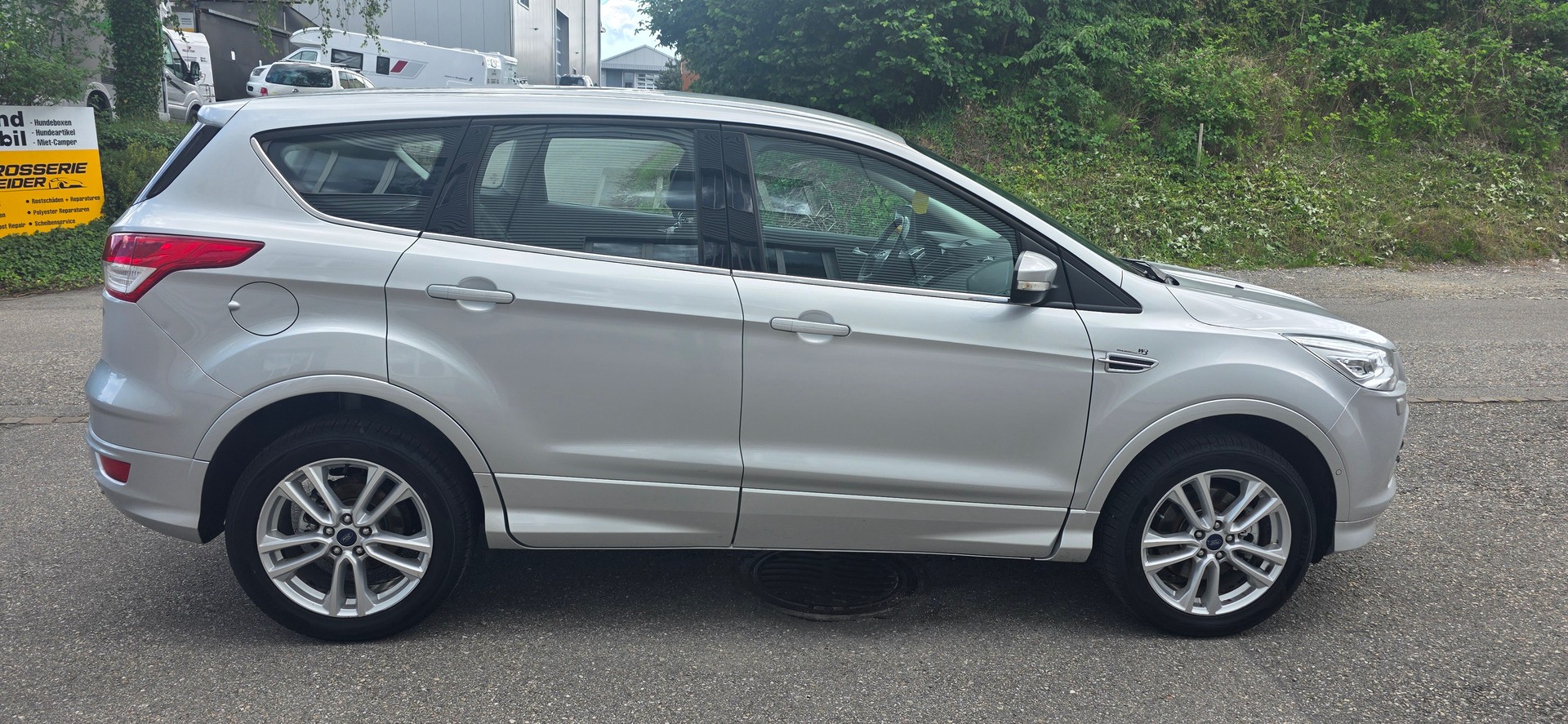 FORD Kuga 2.0 TDCi Freetech 4WD PowerShift-image-4