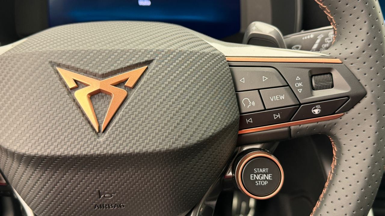 CUPRA Formentor 2.0TSI VZ Black Edtion-image-9