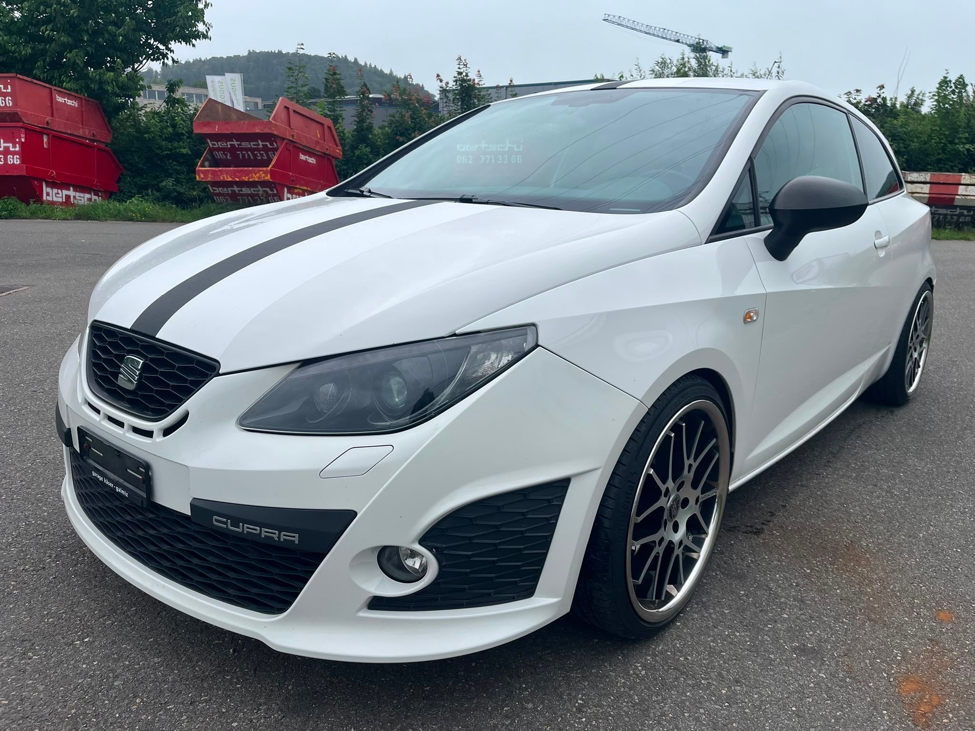 SEAT Ibiza SC 1.4 TSI Cupra DSG-image-1