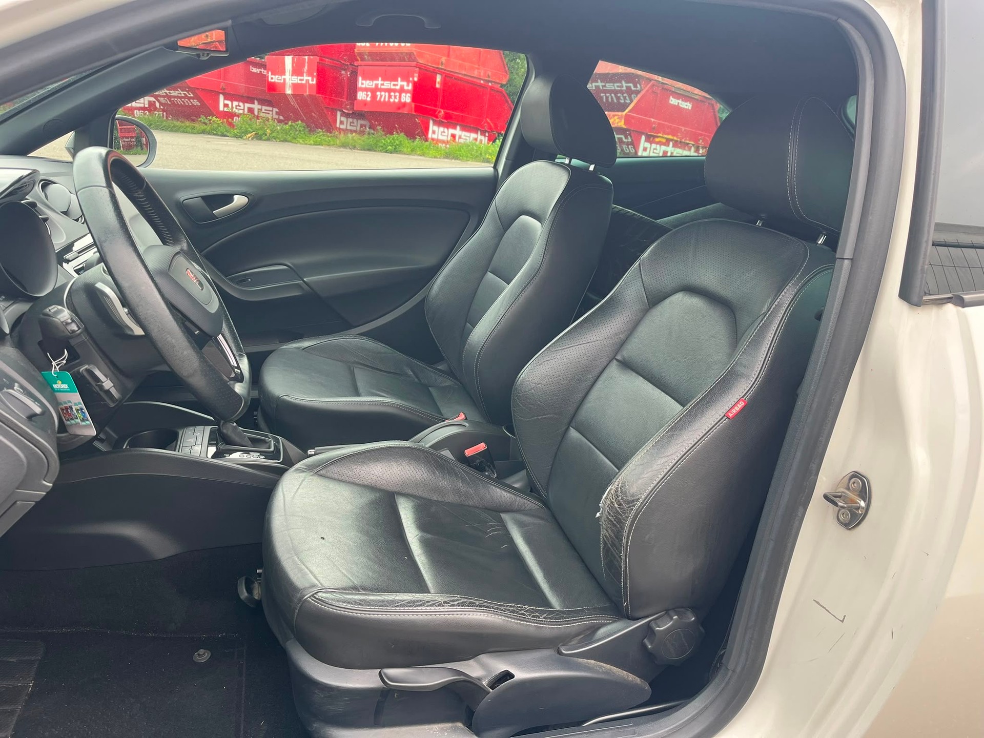 SEAT Ibiza SC 1.4 TSI Cupra DSG-image-7