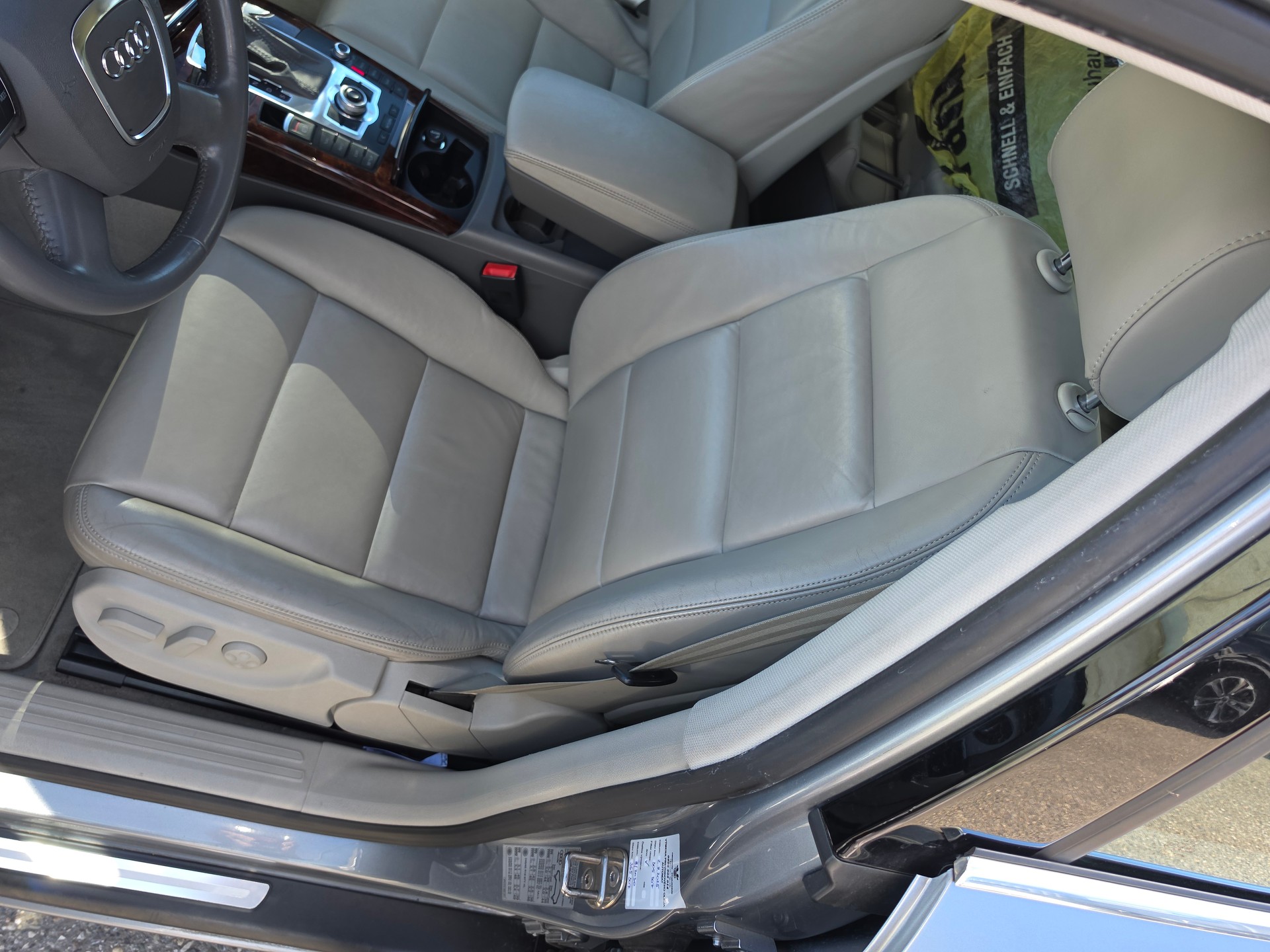 AUDI A6 Avant 3.0 V6 TDI quattro tiptronic-image-13