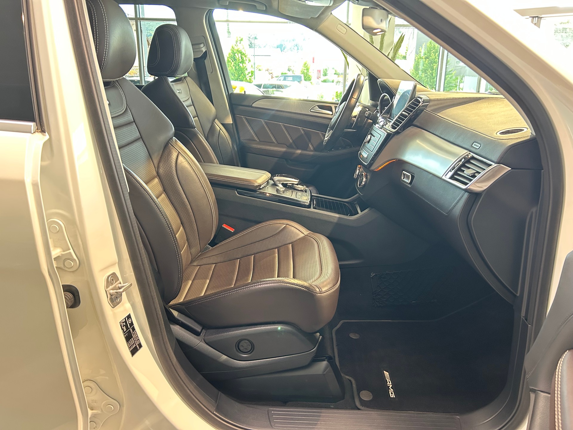 MERCEDES-BENZ GLE 63 AMG 4Matic Speedshift Plus 7G-Tronic-image-14