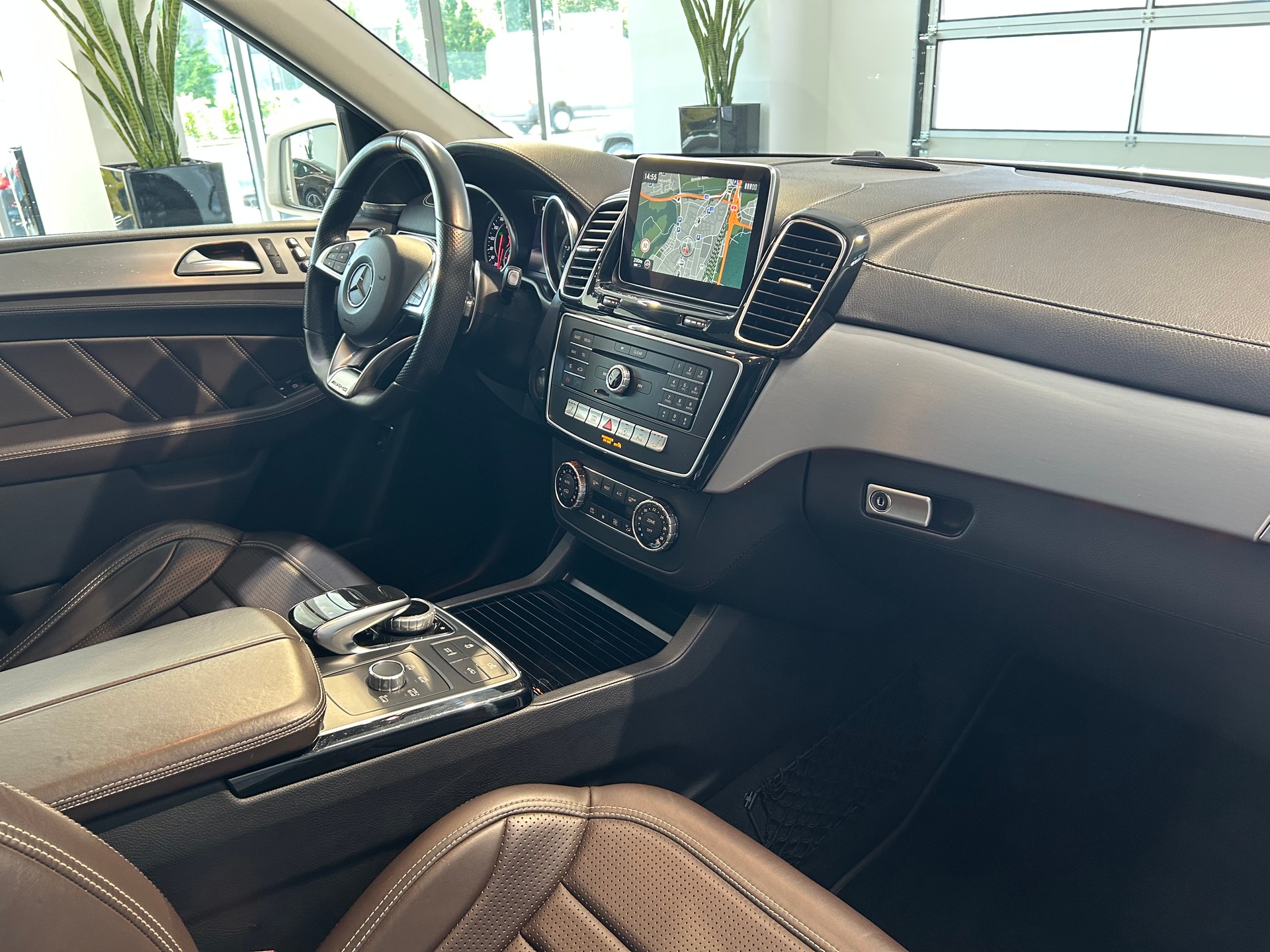 MERCEDES-BENZ GLE 63 AMG 4Matic Speedshift Plus 7G-Tronic-image-16