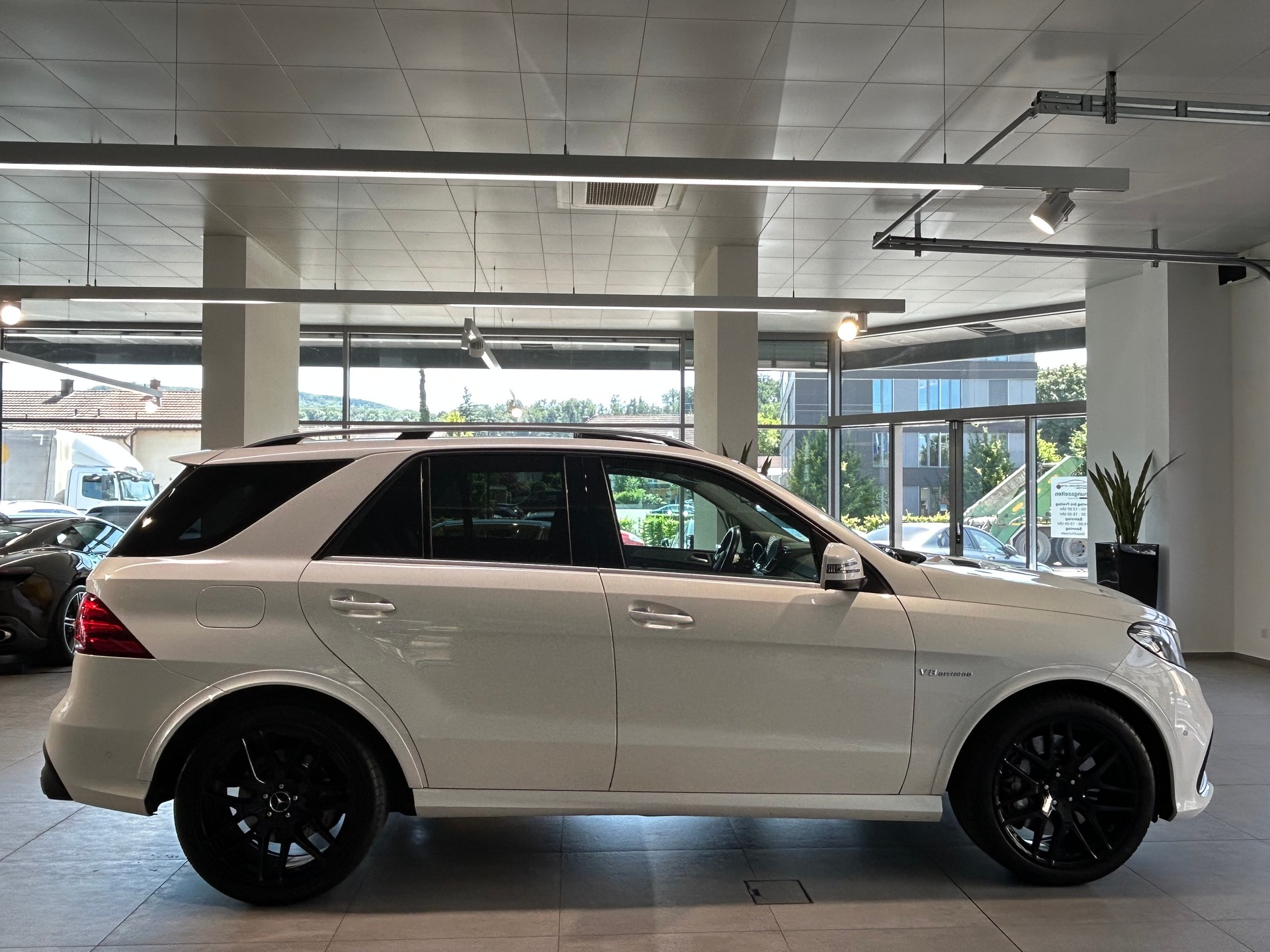 MERCEDES-BENZ GLE 63 AMG 4Matic Speedshift Plus 7G-Tronic-image-4