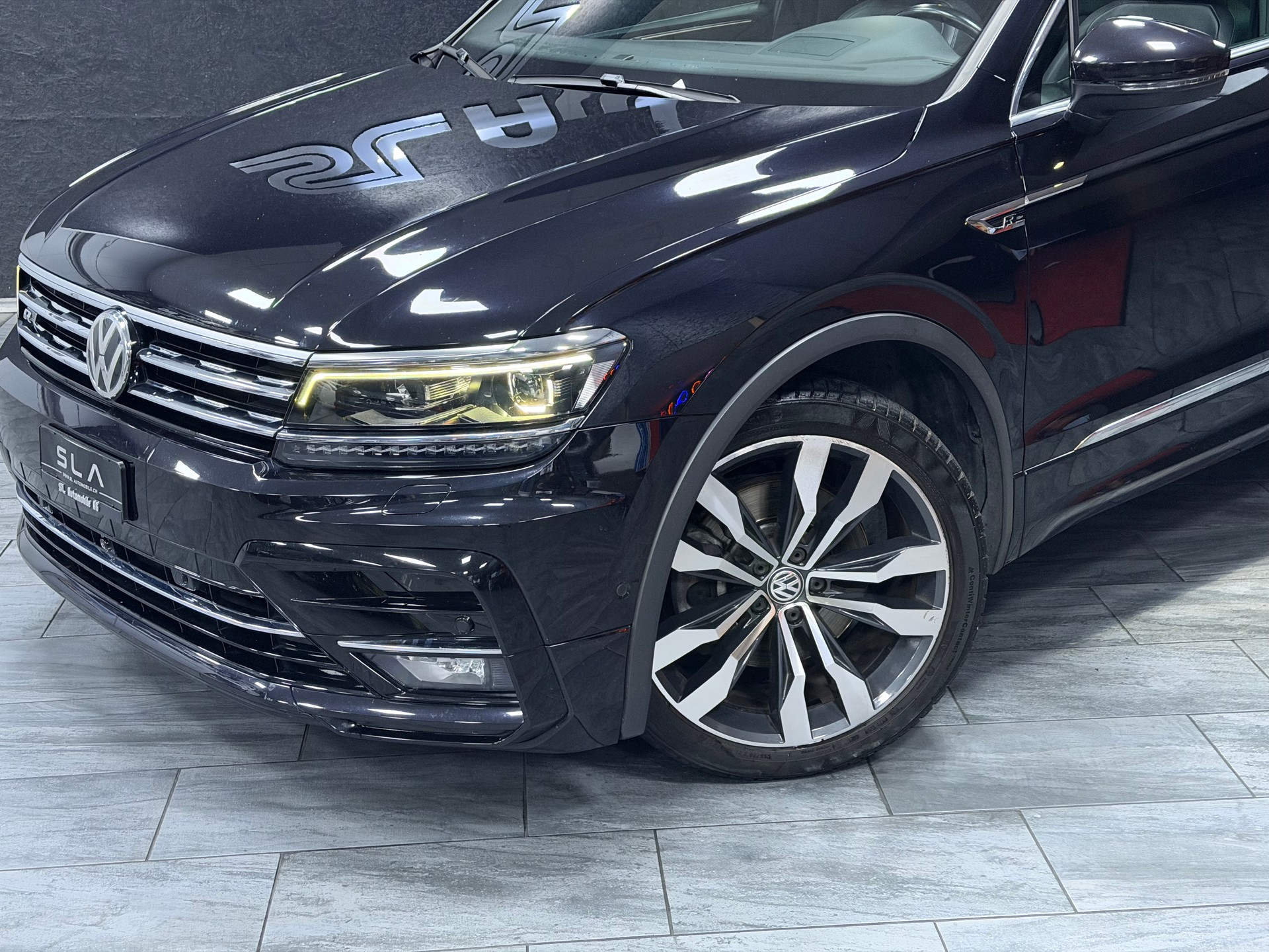 VW Tiguan 2.0TSI Highline R-Line 4Motion DSG / Panoramadach / Leder-image-1