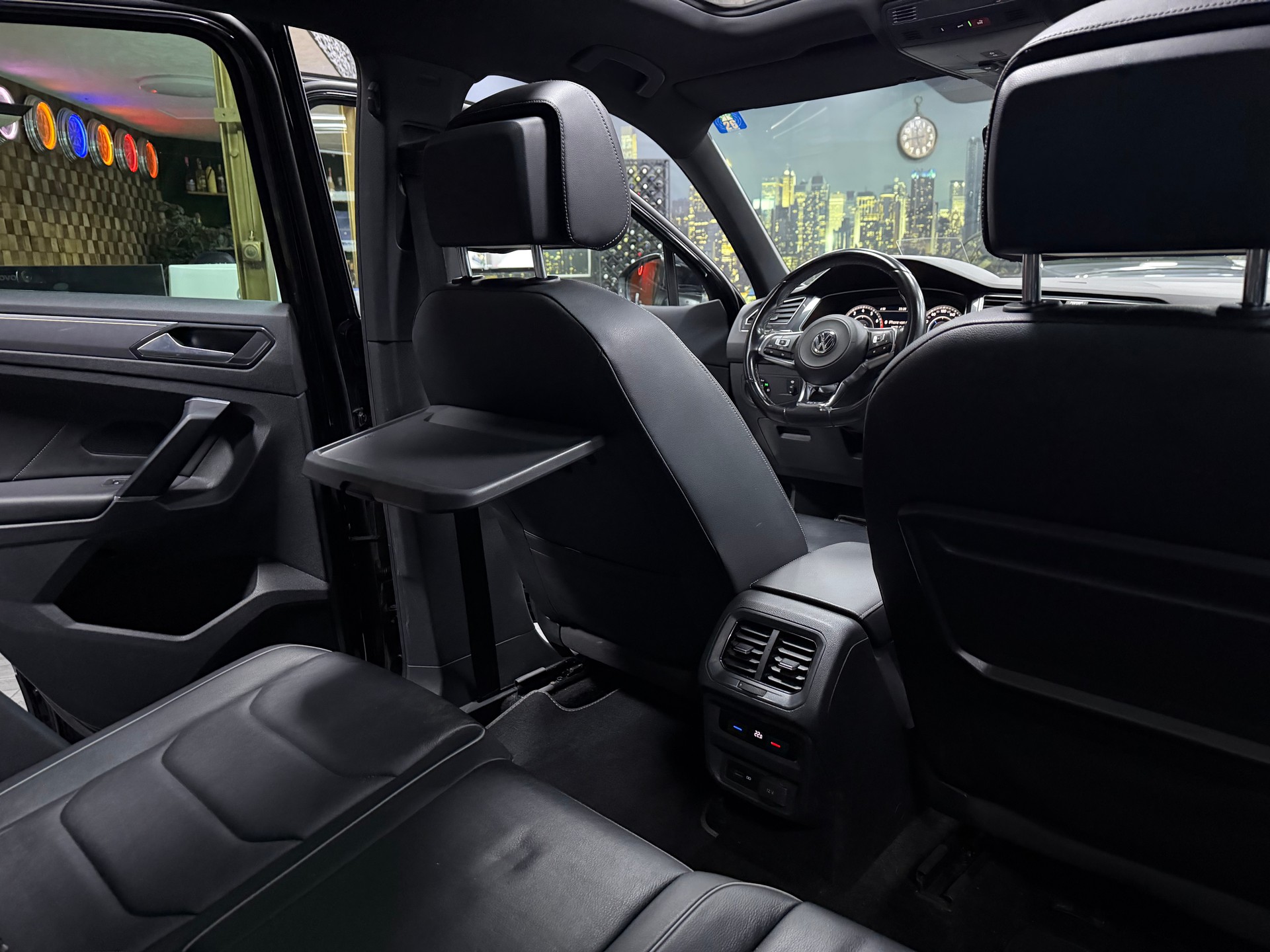 VW Tiguan 2.0TSI Highline R-Line 4Motion DSG / Panoramadach / Leder-image-19