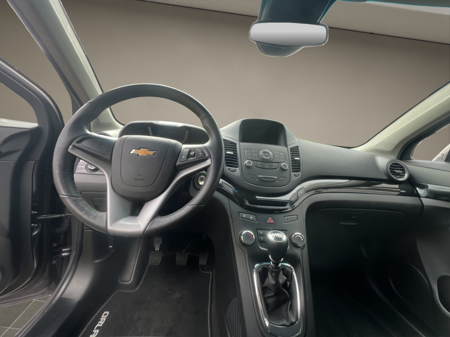 CHEVROLET Orlando 2.0 VCDi LS-image-10
