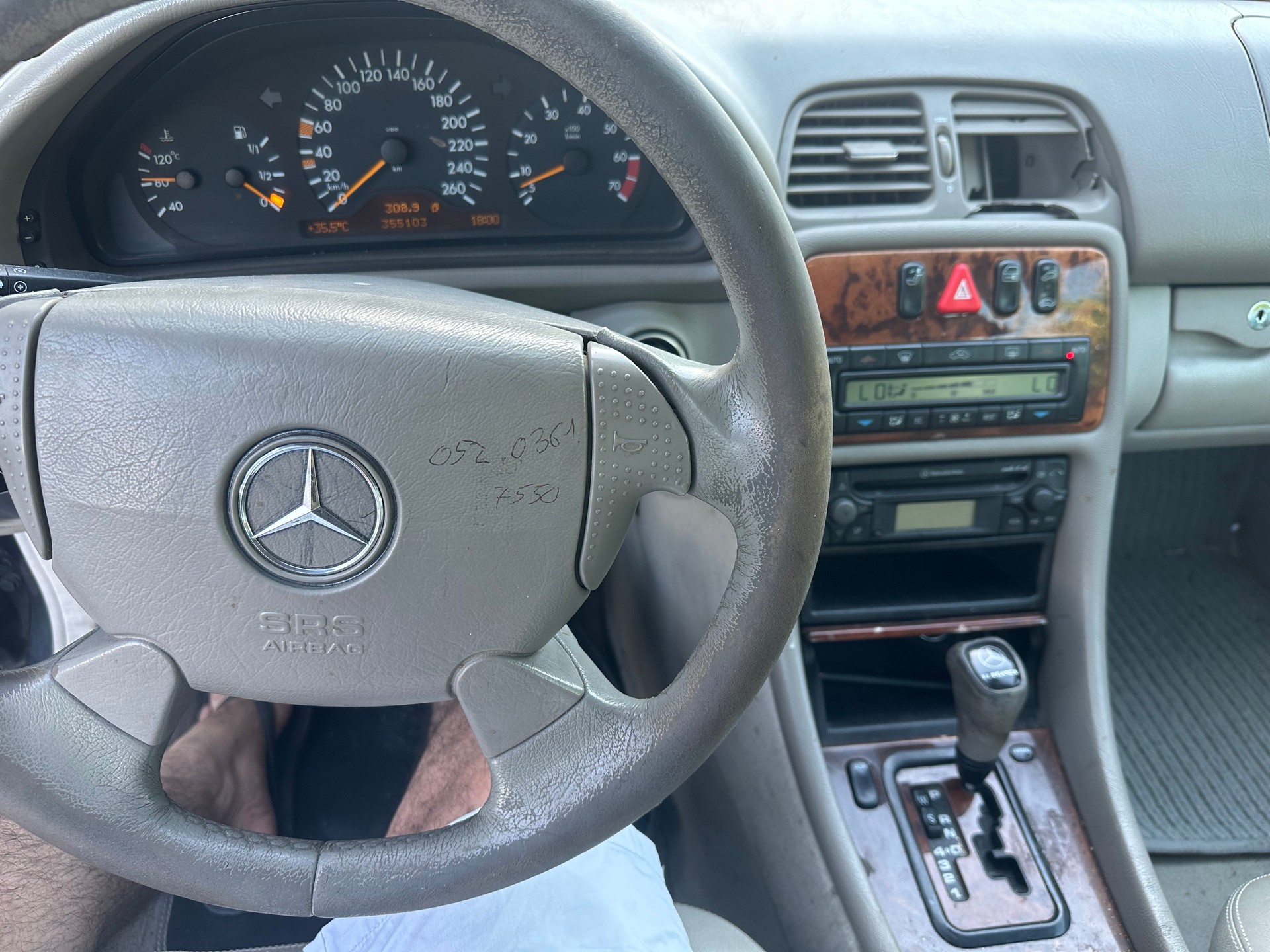 MERCEDES-BENZ CLK 320 Elégance Automatic-image-13