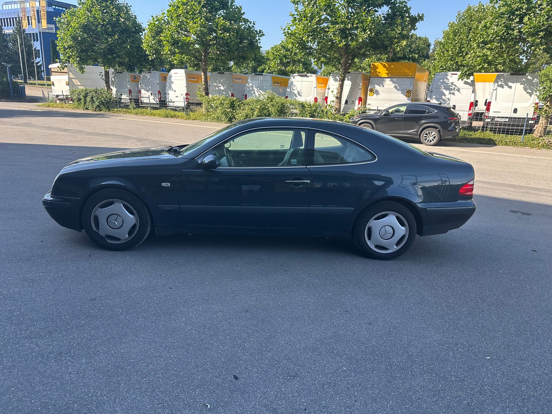 MERCEDES-BENZ CLK 320 Elégance Automatic-image-1