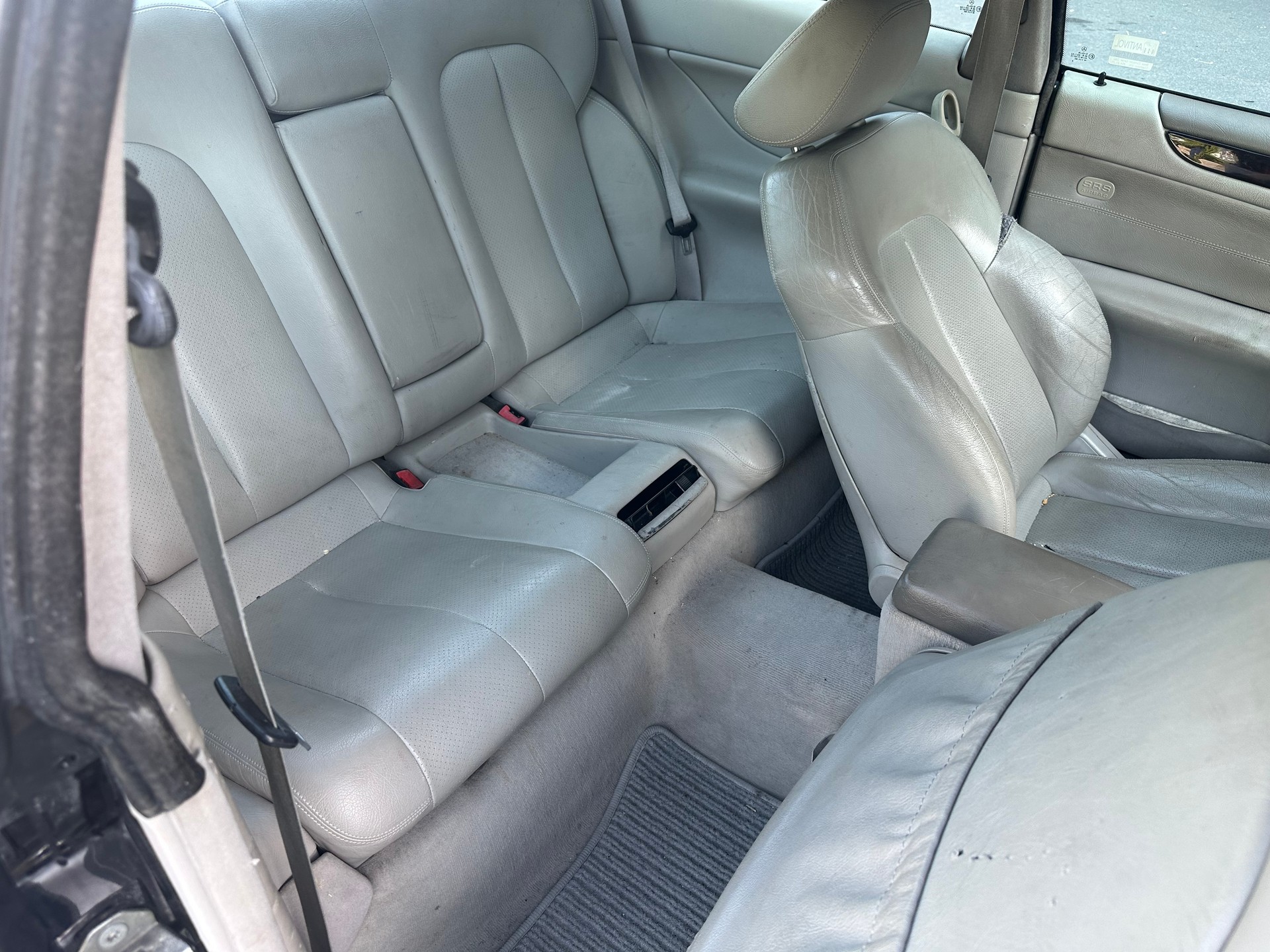 MERCEDES-BENZ CLK 320 Elégance Automatic-image-12