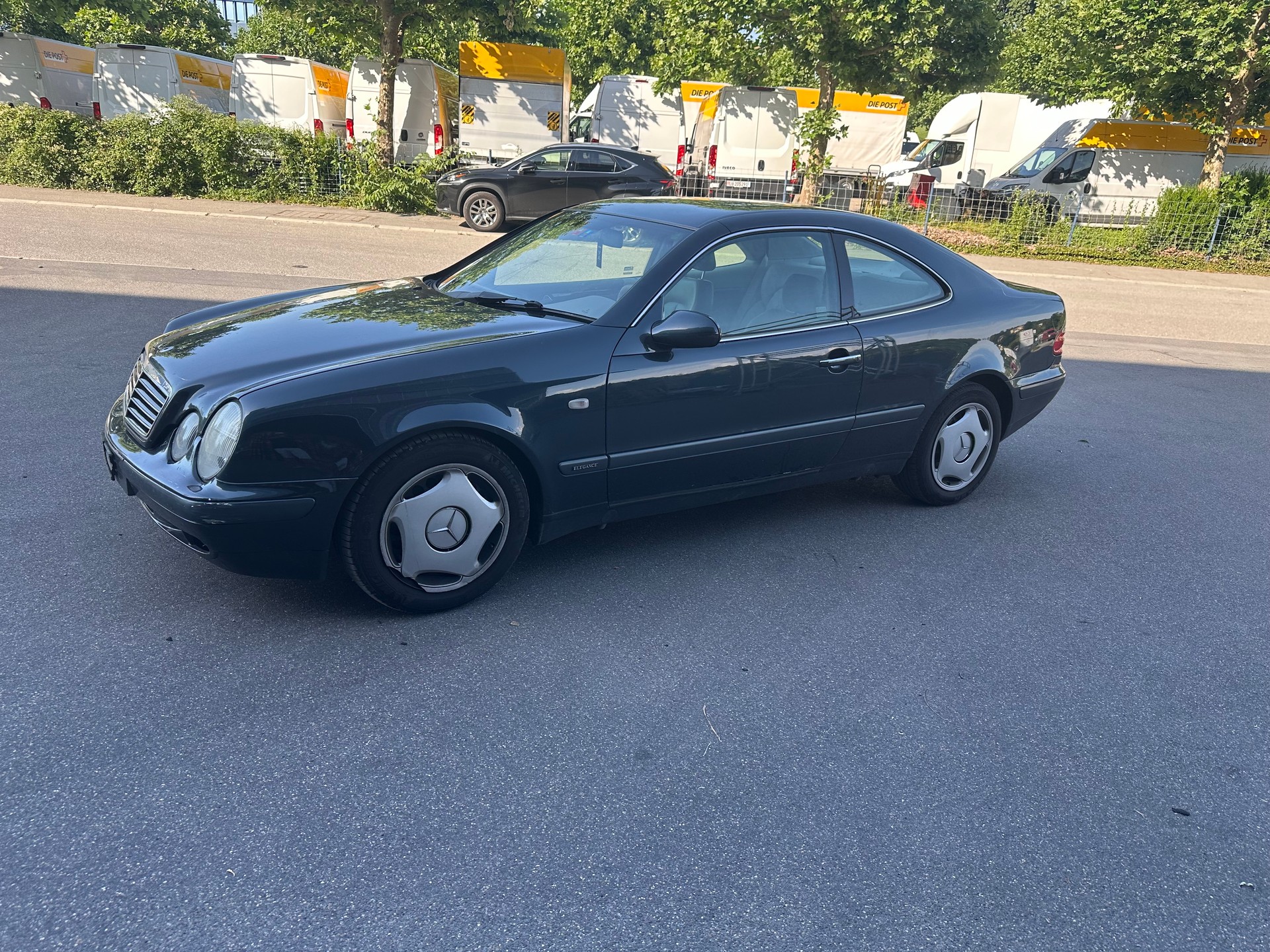 MERCEDES-BENZ CLK 320 Elégance Automatic-image-0