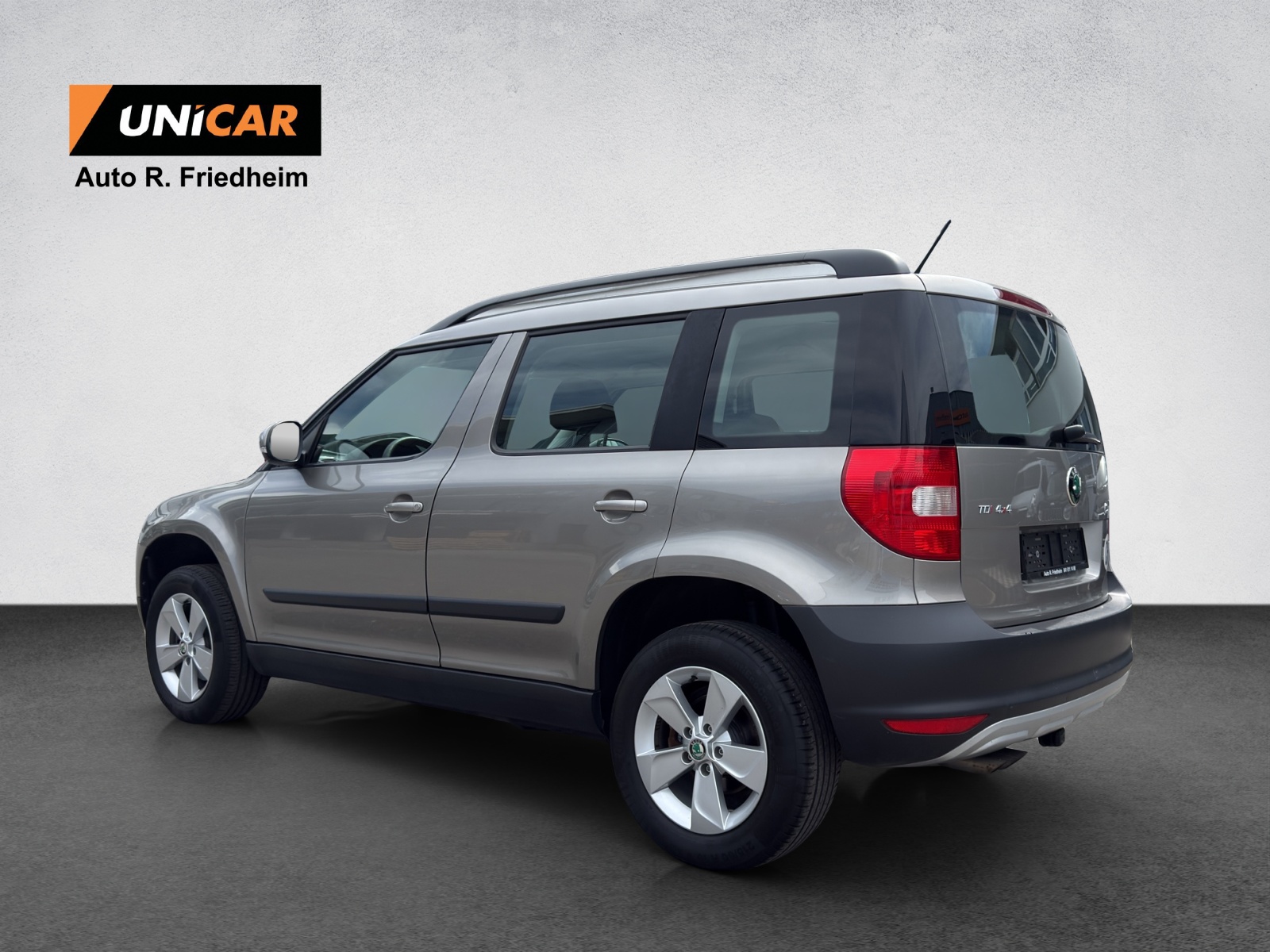 SKODA Yeti 2.0 TDI Active 4x4 DSG-image-4