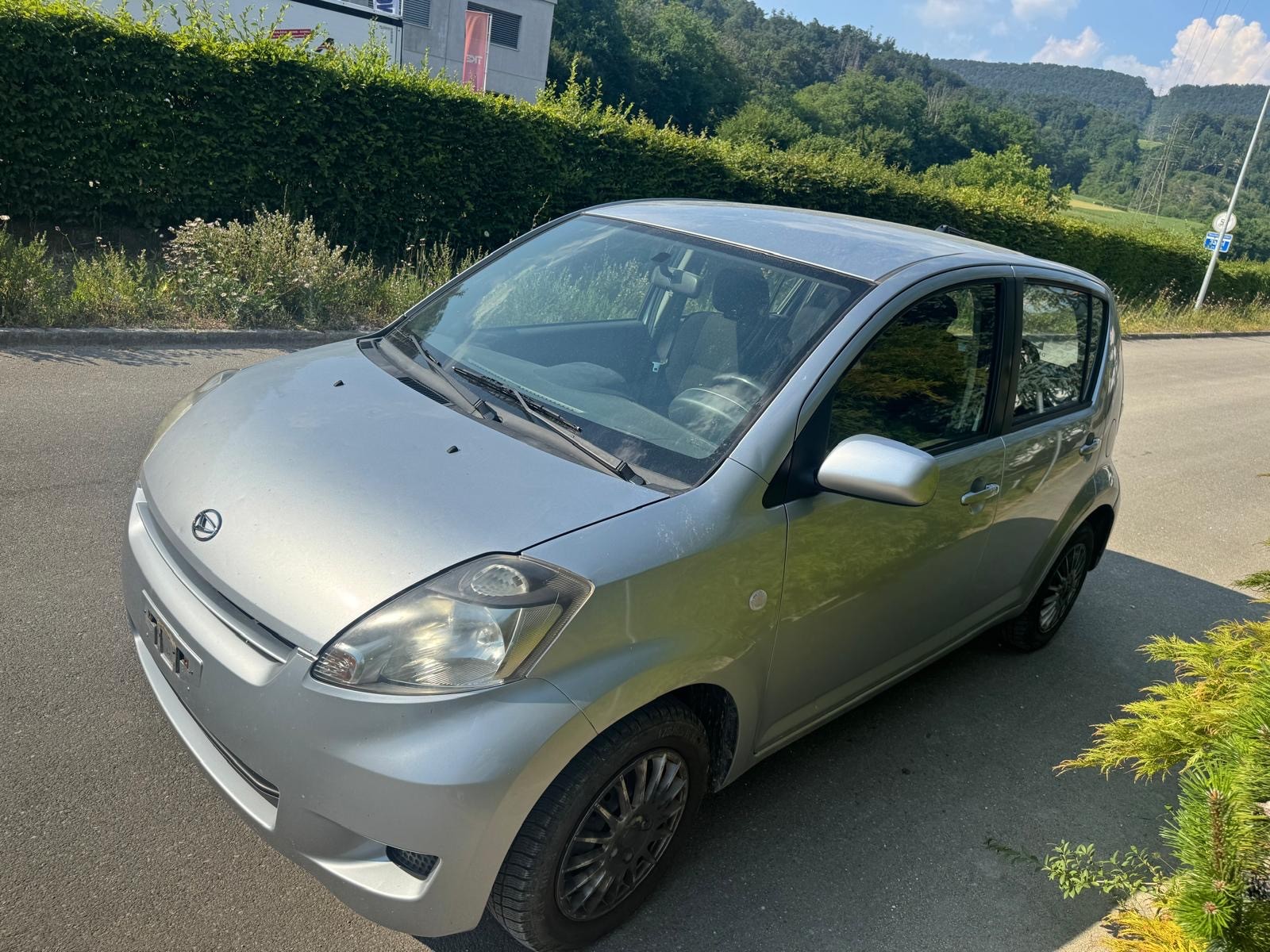 DAIHATSU Sirion 1.3 eco-4WD Automatic-image-0