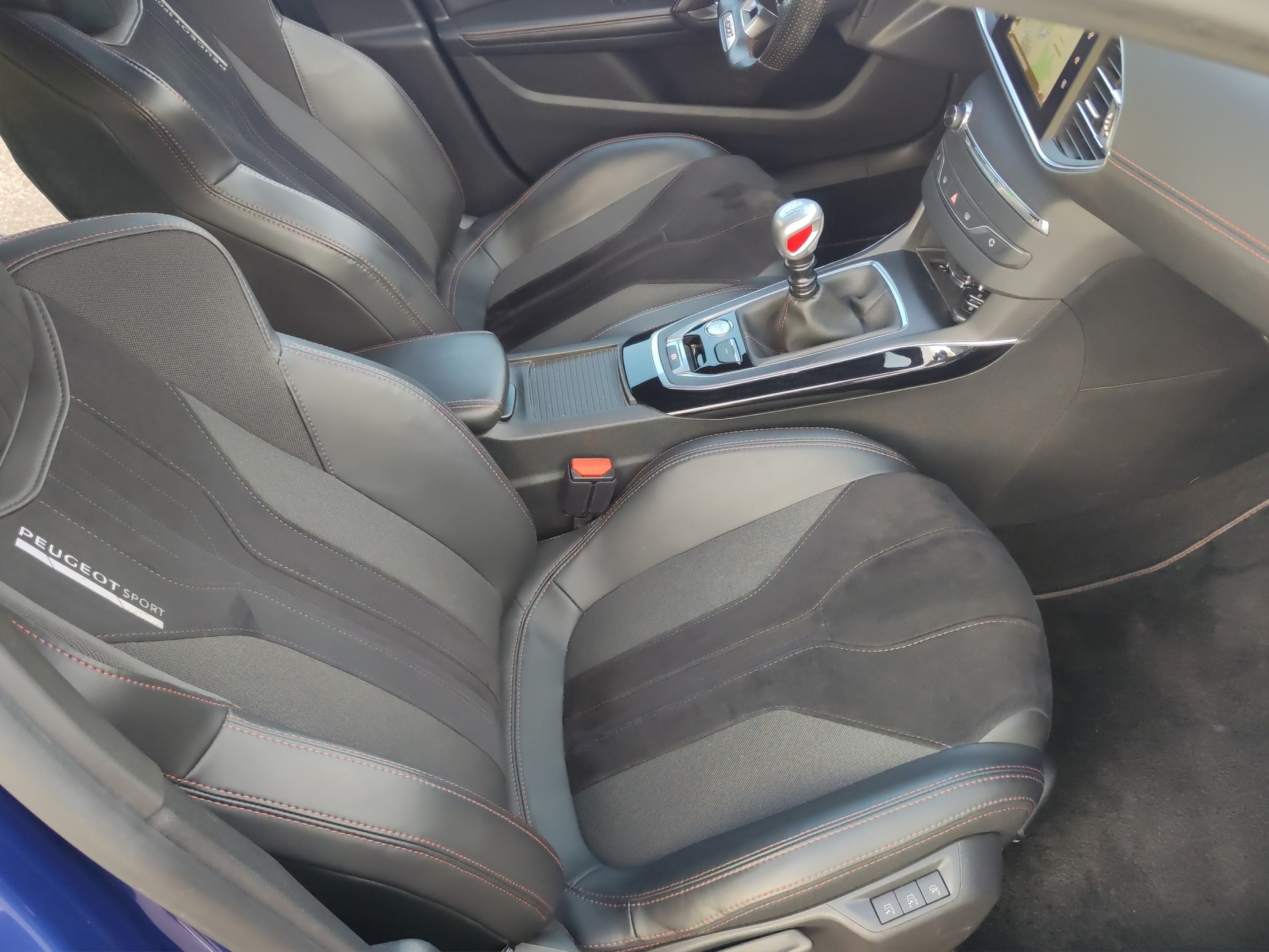PEUGEOT 308 1.6 GTi-image-18
