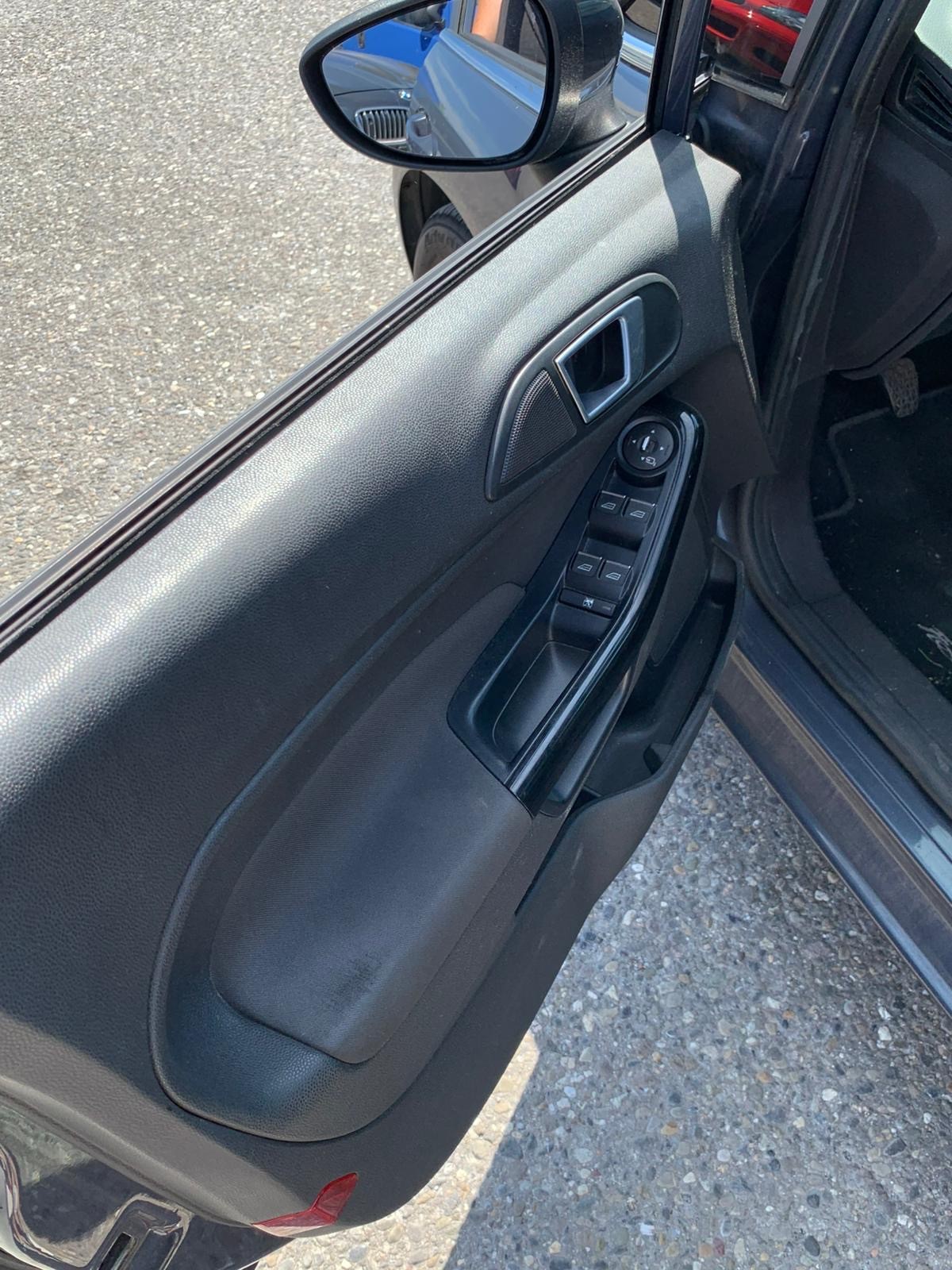 FORD Fiesta 1.0 SCTi Titanium (Klimatronik * Alufelgen * Sensoren * Multilenkrad * BO5)-image-15