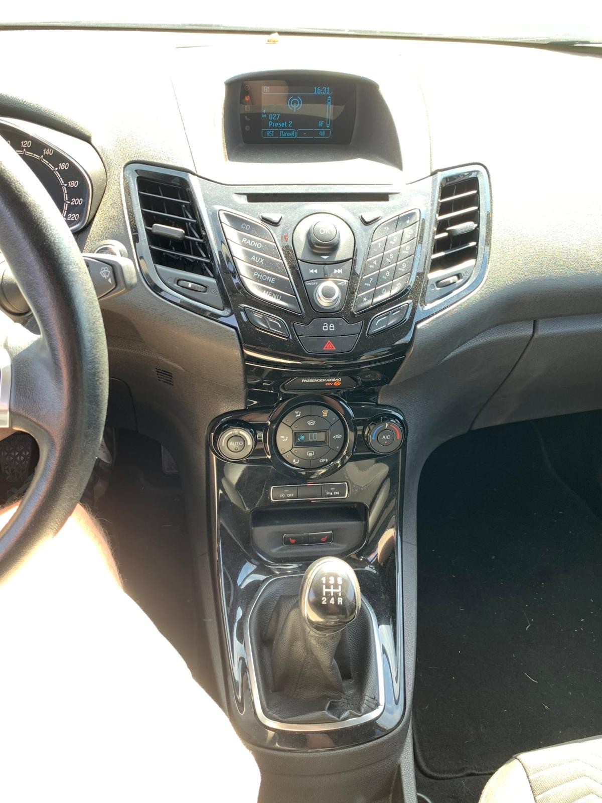 FORD Fiesta 1.0 SCTi Titanium (Klimatronik * Alufelgen * Sensoren * Multilenkrad * BO5)-image-10