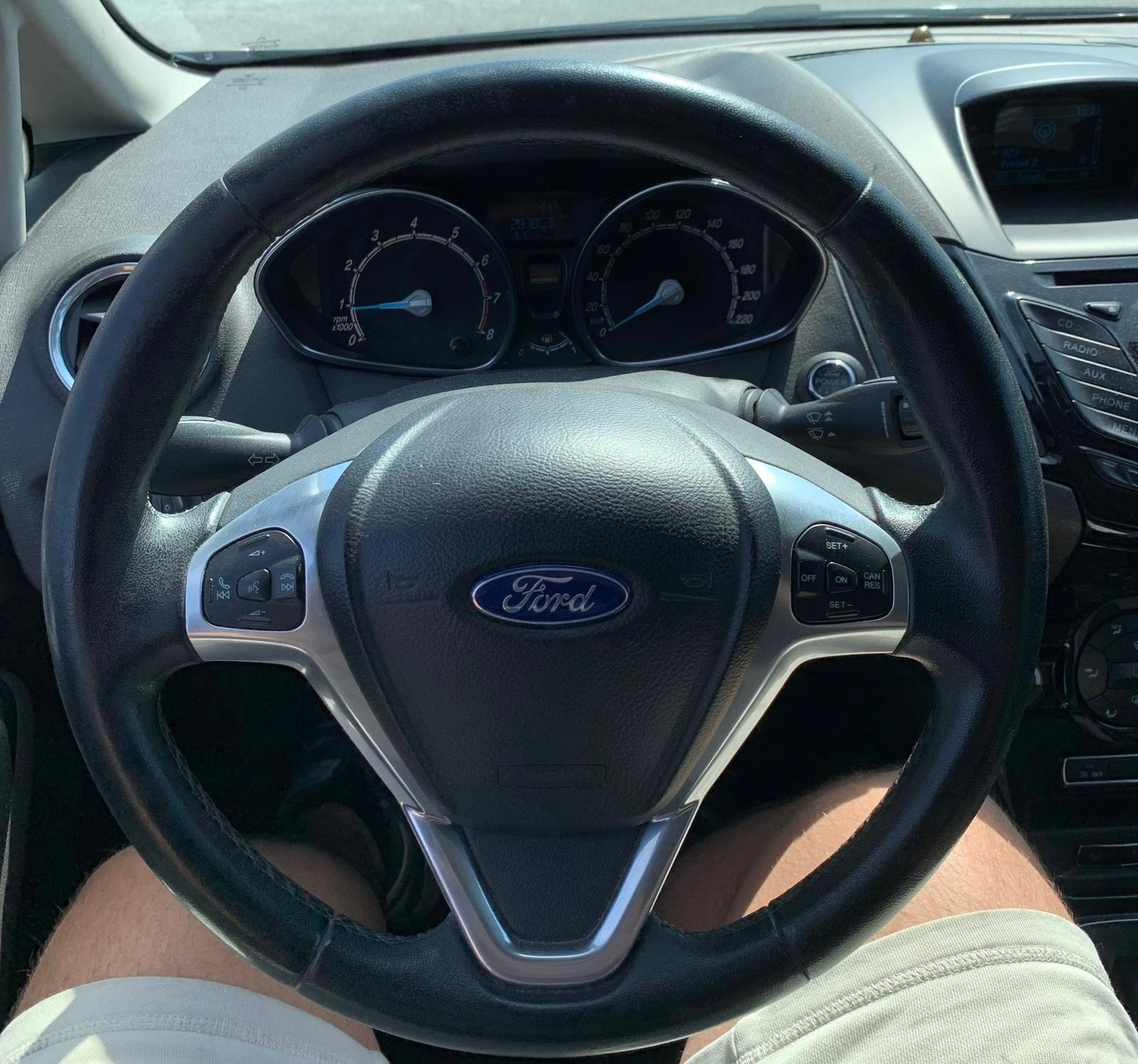 FORD Fiesta 1.0 SCTi Titanium (Klimatronik * Alufelgen * Sensoren * Multilenkrad * BO5)-image-9