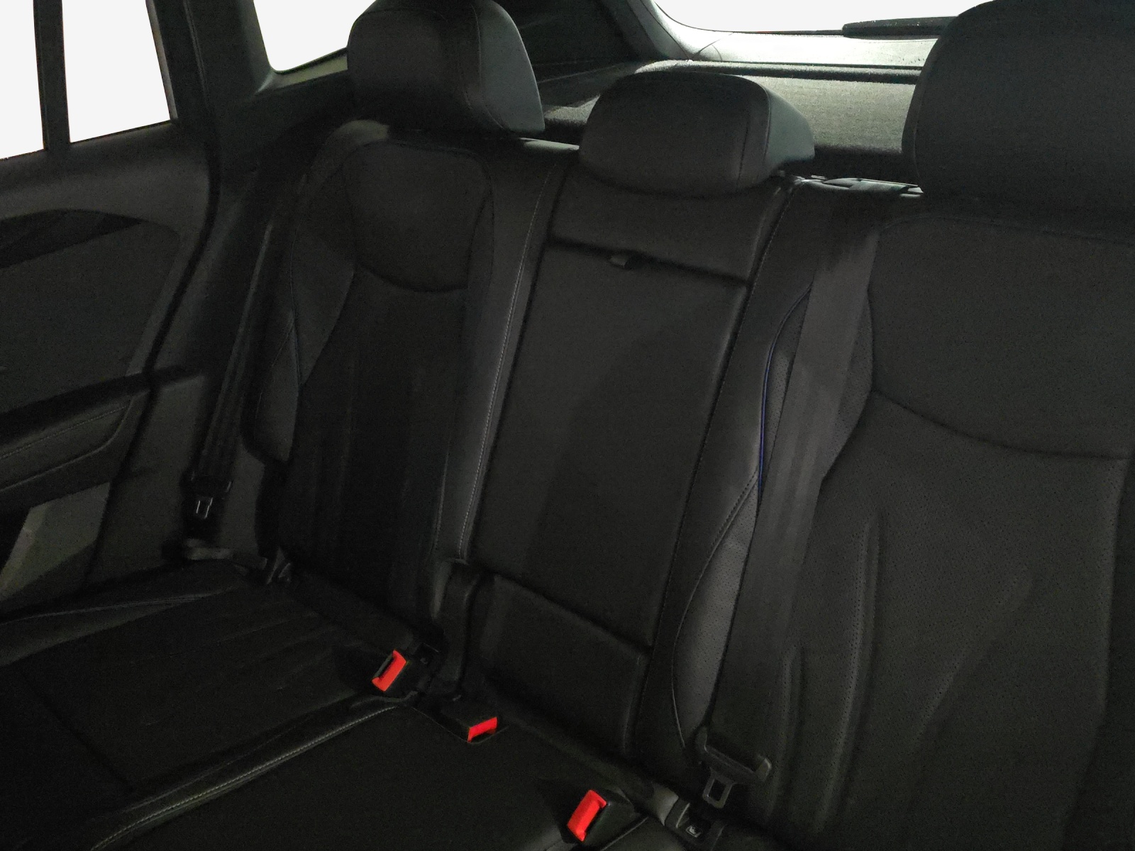 VW Tiguan 2.0 TDI SCR R-Line 4Motion DSG-image-11