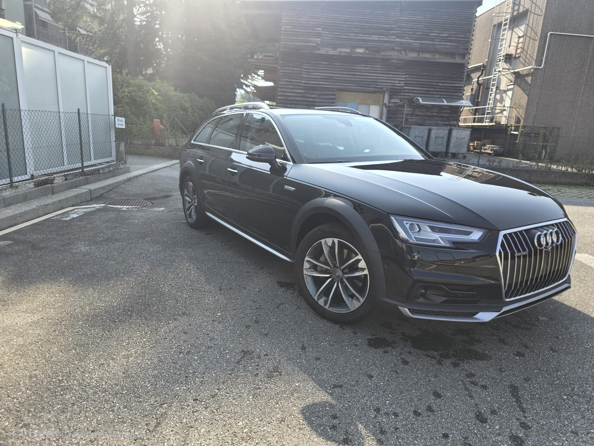 AUDI 2.0 TDI 190 quattro S-Tronic-image-4