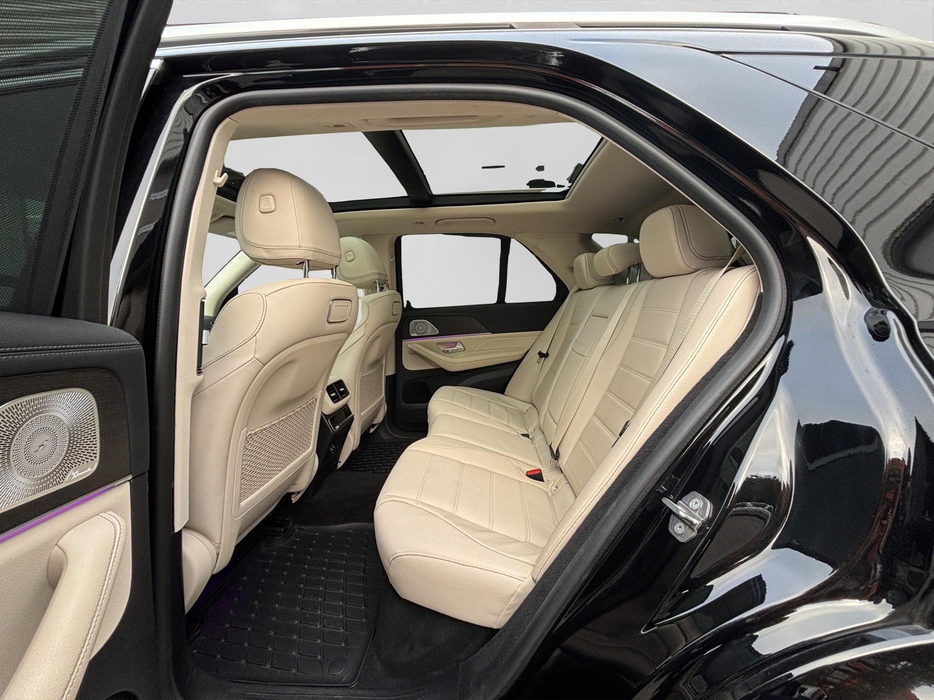 MERCEDES-BENZ GLE 350 e AMG Line 4matic-image-5