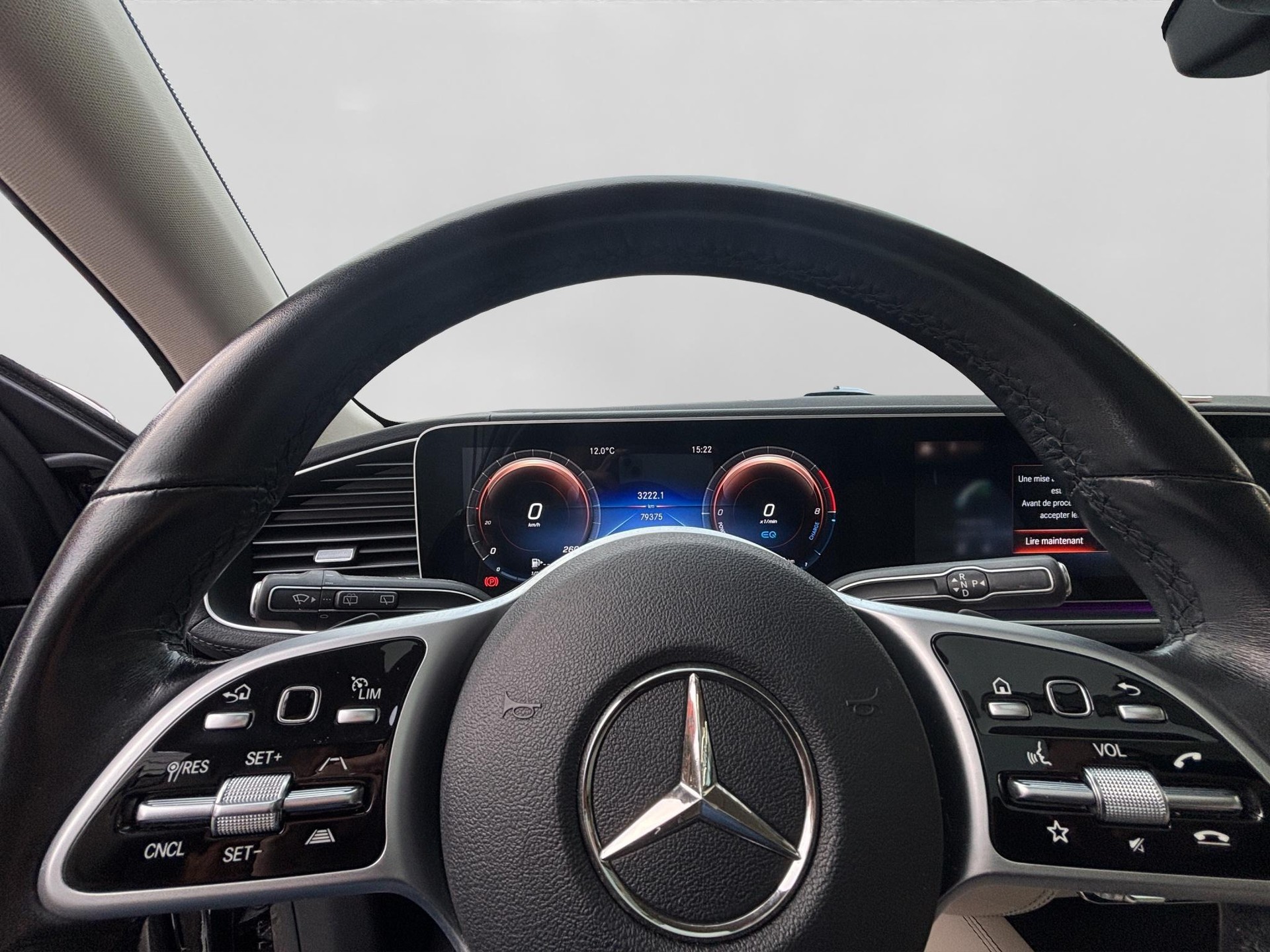 MERCEDES-BENZ GLE 350 e AMG Line 4matic-image-4