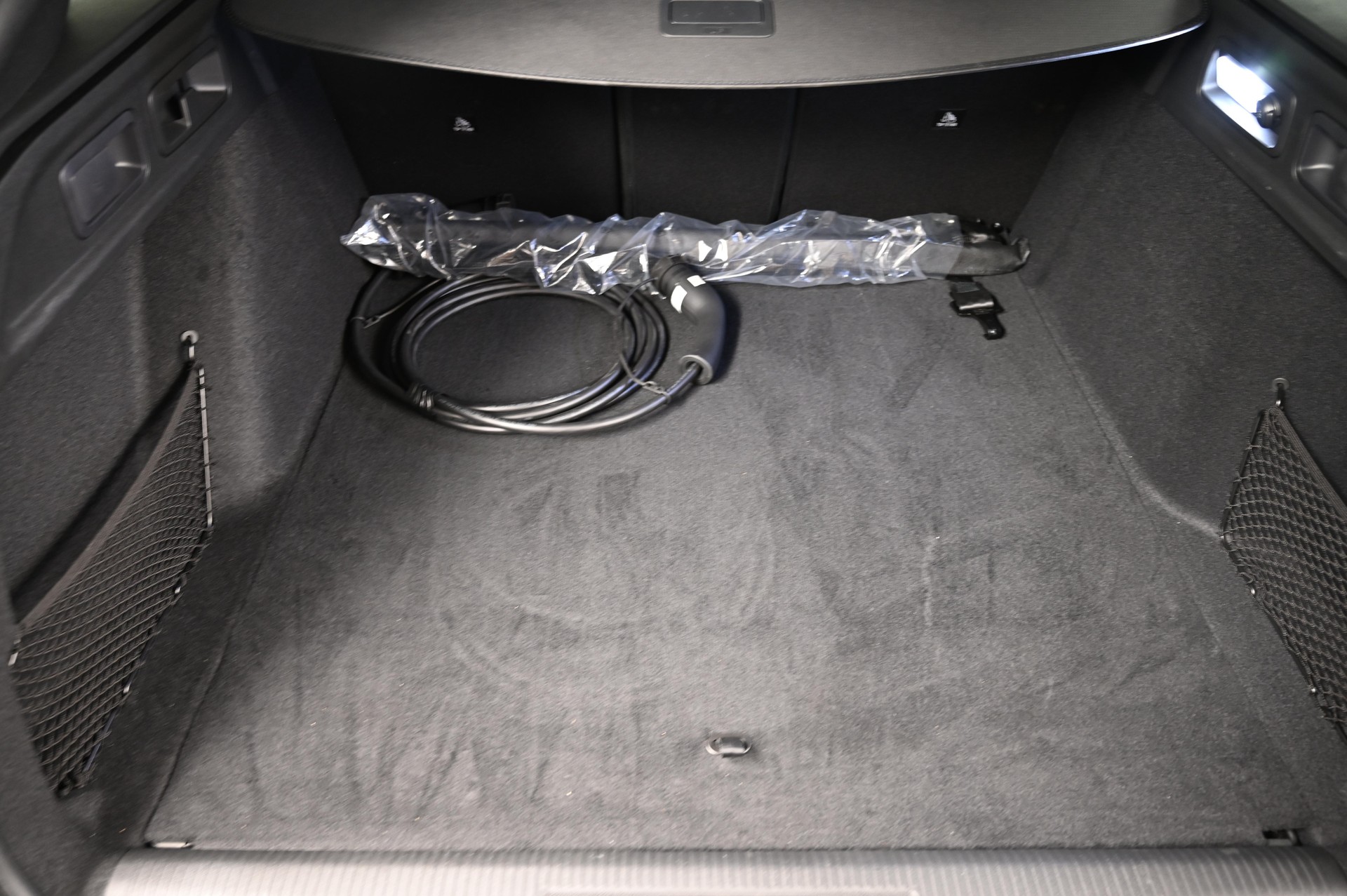 PEUGEOT 308 SW 1.6 PHEV 180 GT-image-16