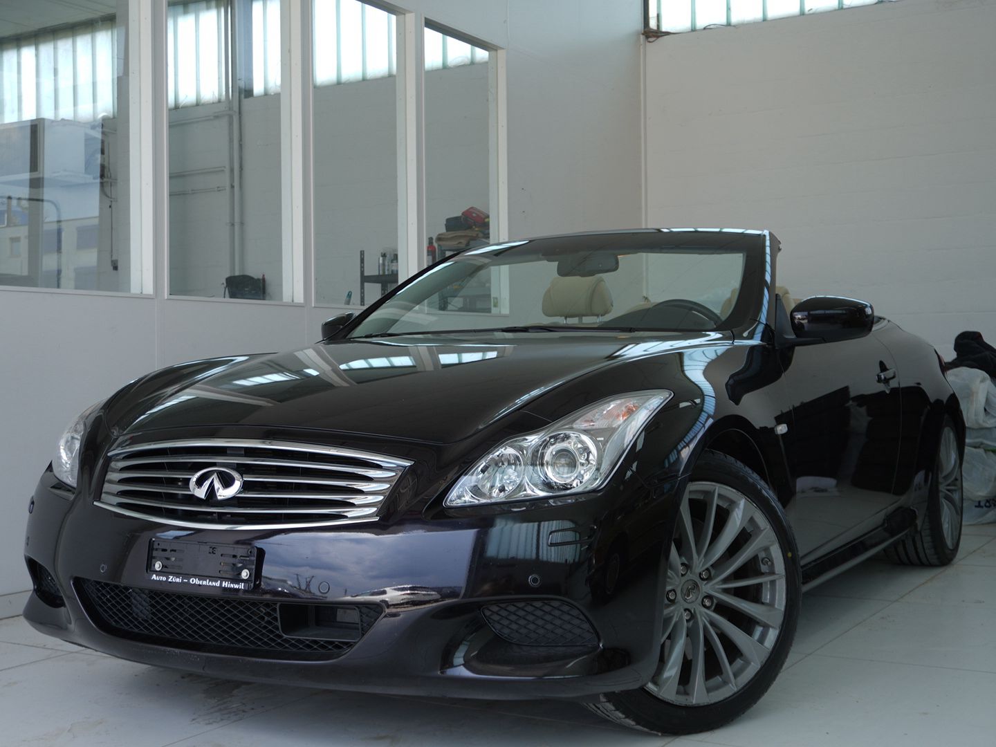 INFINITI Q60 Cabrio GT Premium Automatic