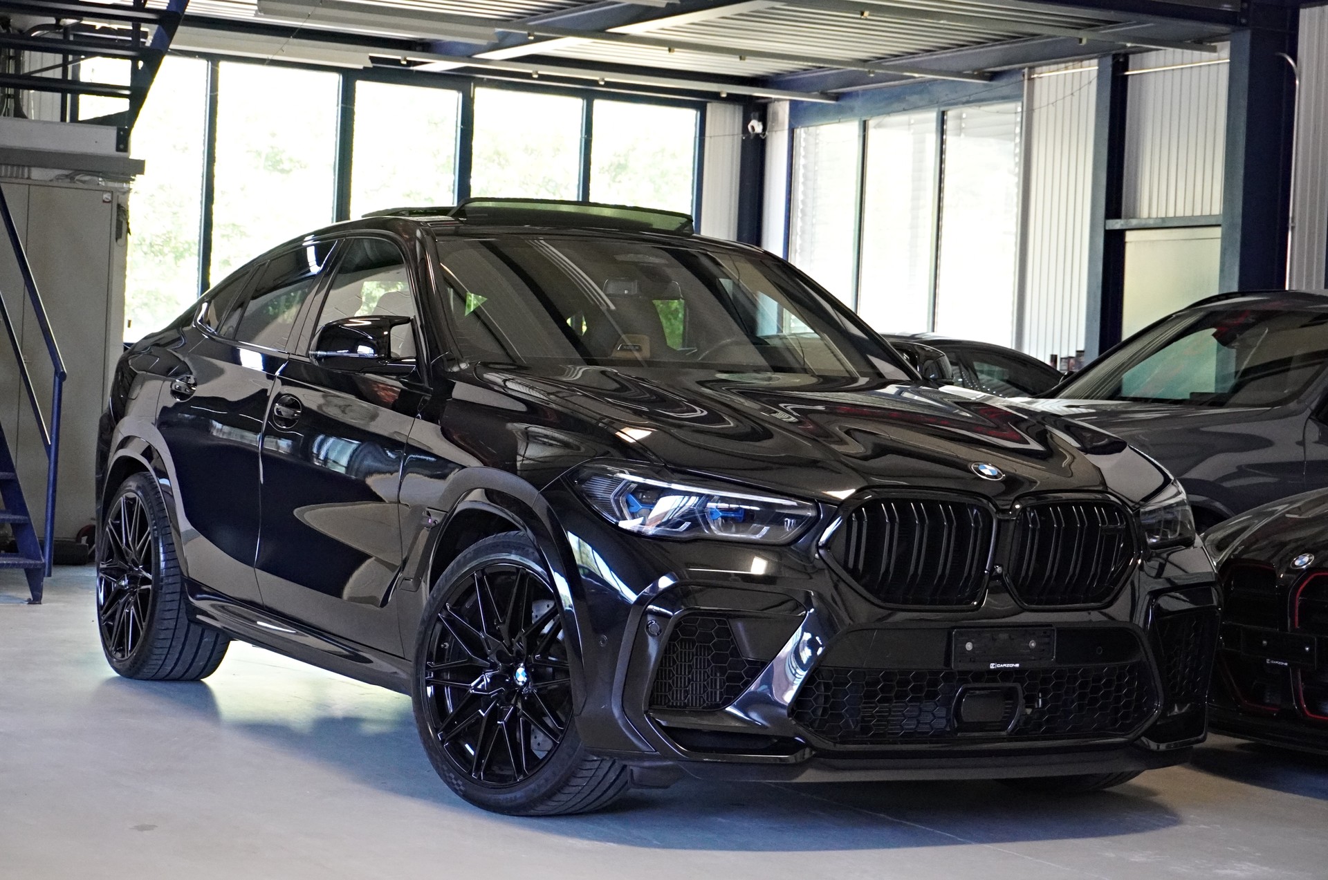 BMW X6M Steptronic M Competition // CH FAHRZUEG //-image-0