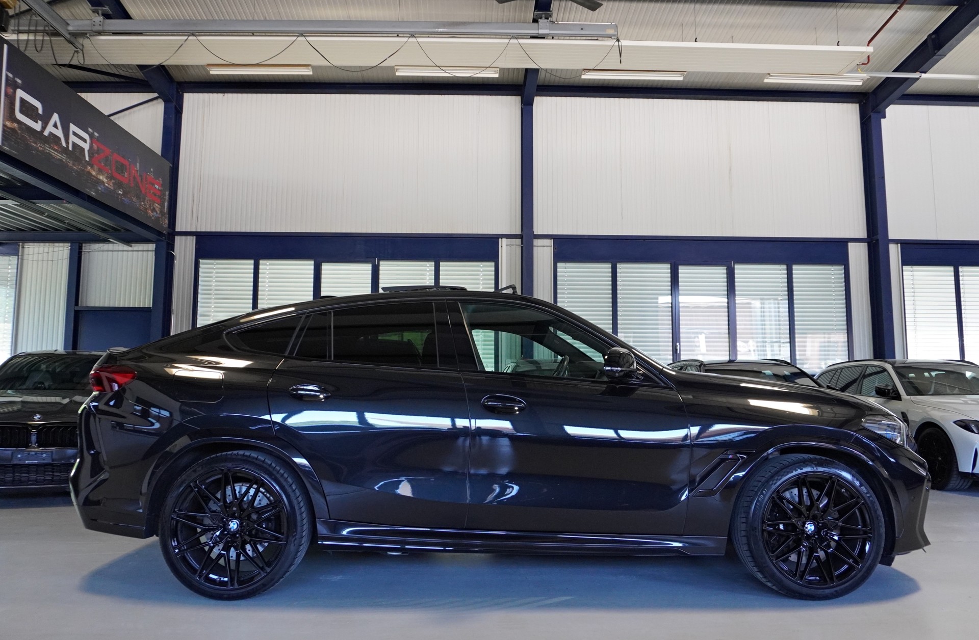 BMW X6M Steptronic M Competition // CH FAHRZUEG //-image-1