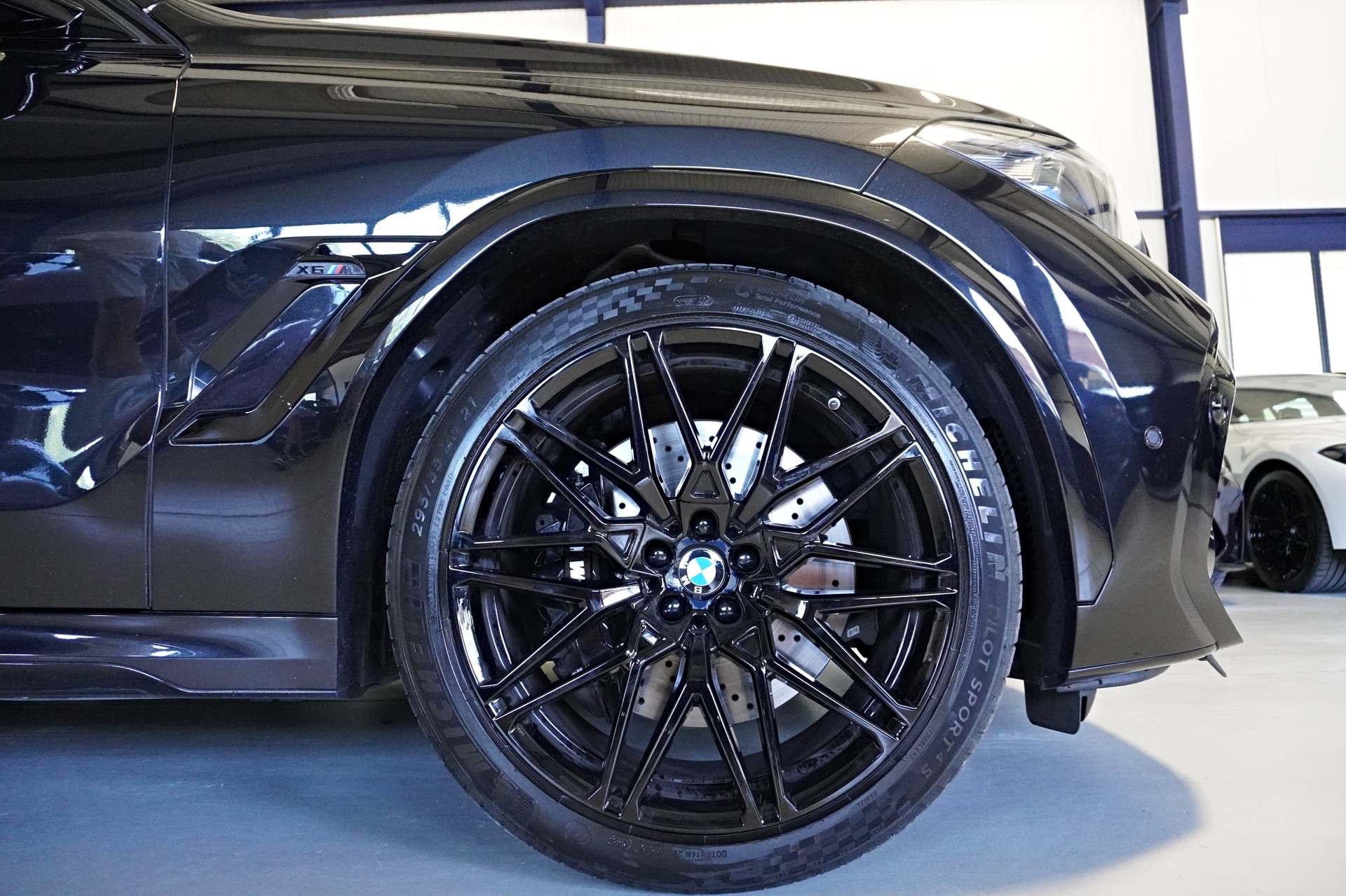 BMW X6M Steptronic M Competition // CH FAHRZUEG //-image-2