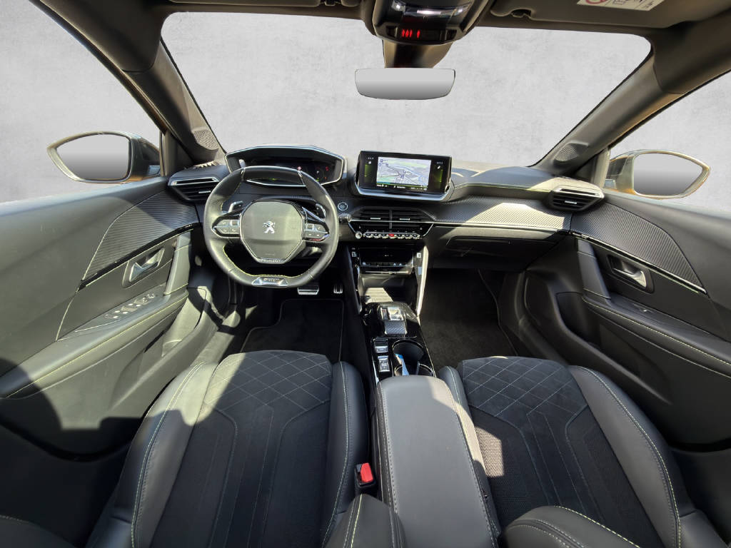 PEUGEOT 208 1.2 PureTech 100 GT Pack-image-8