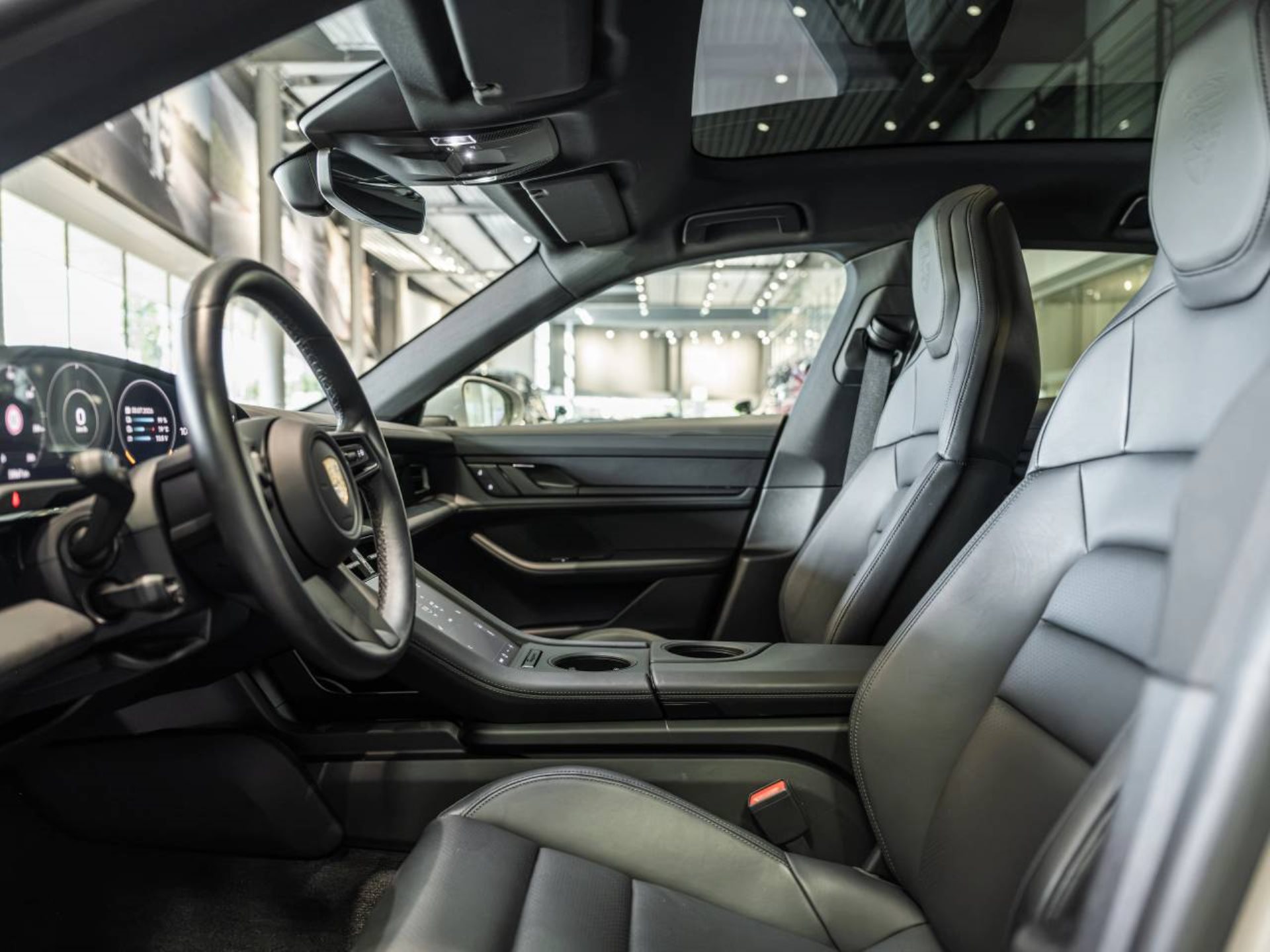 PORSCHE Taycan Sport Turismo-image-3