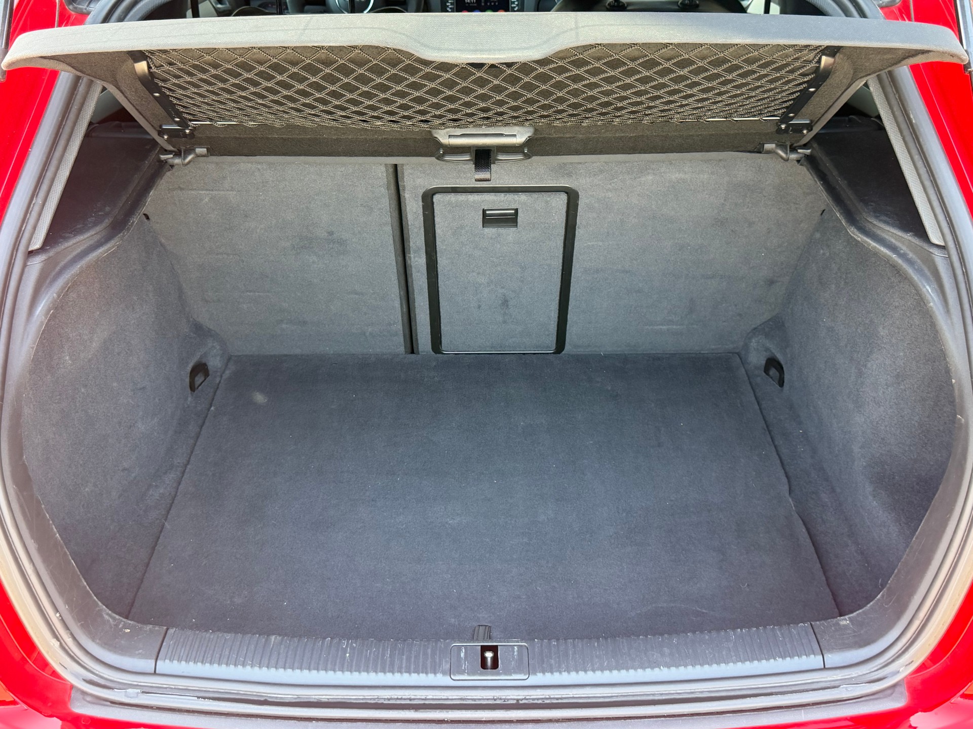 AUDI RS3 Sportback 2.5 TFSI quattro S-tronic-image-8
