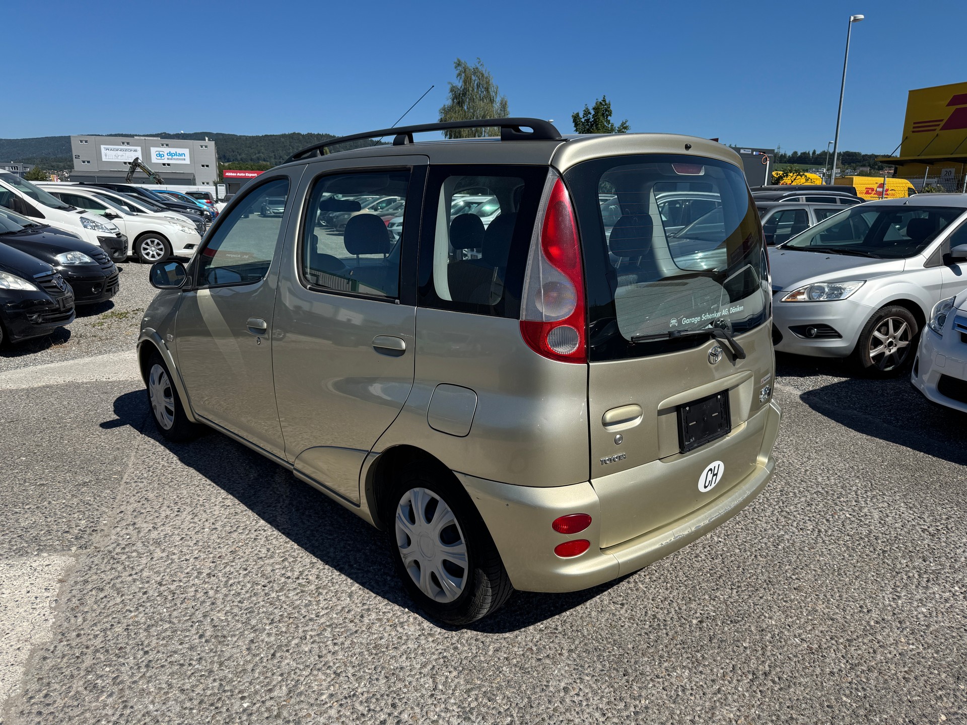 TOYOTA Yaris Verso 1.3 Linea Sol-image-4