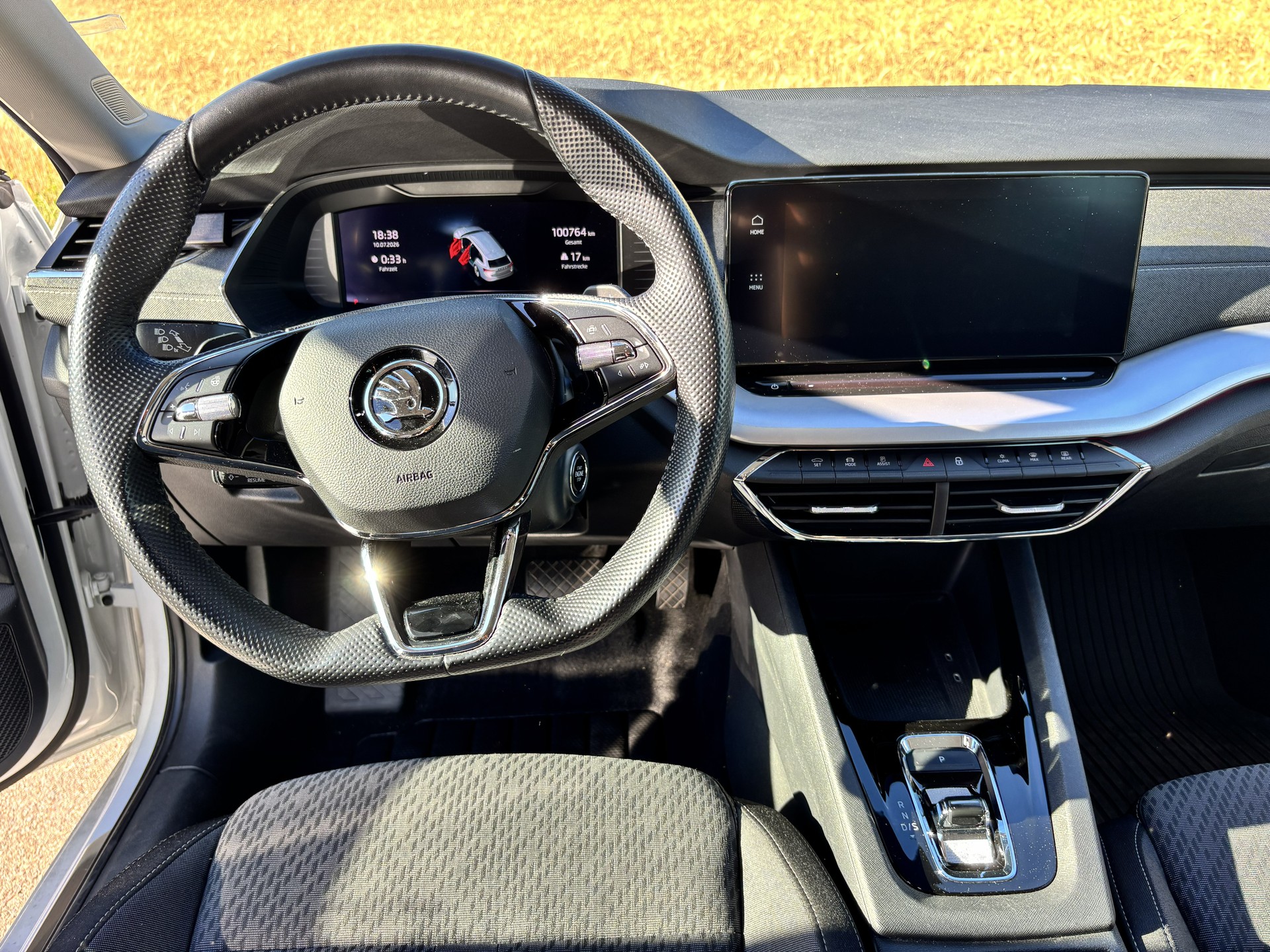 SKODA 1.4 TSI PHEV Style DSG-image-1