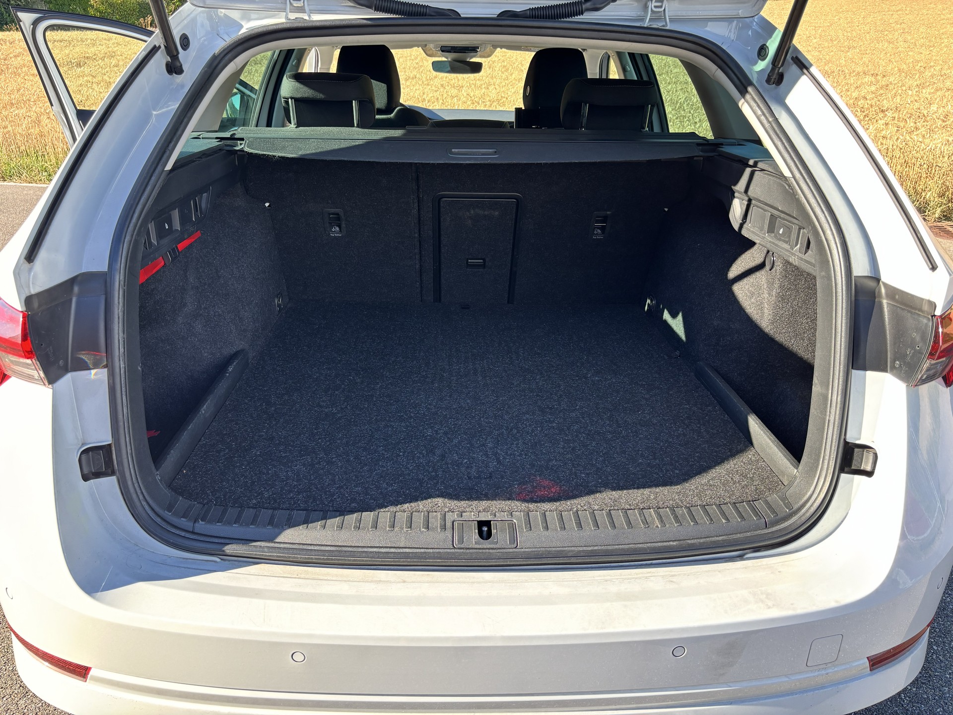 SKODA 1.4 TSI PHEV Style DSG-image-2
