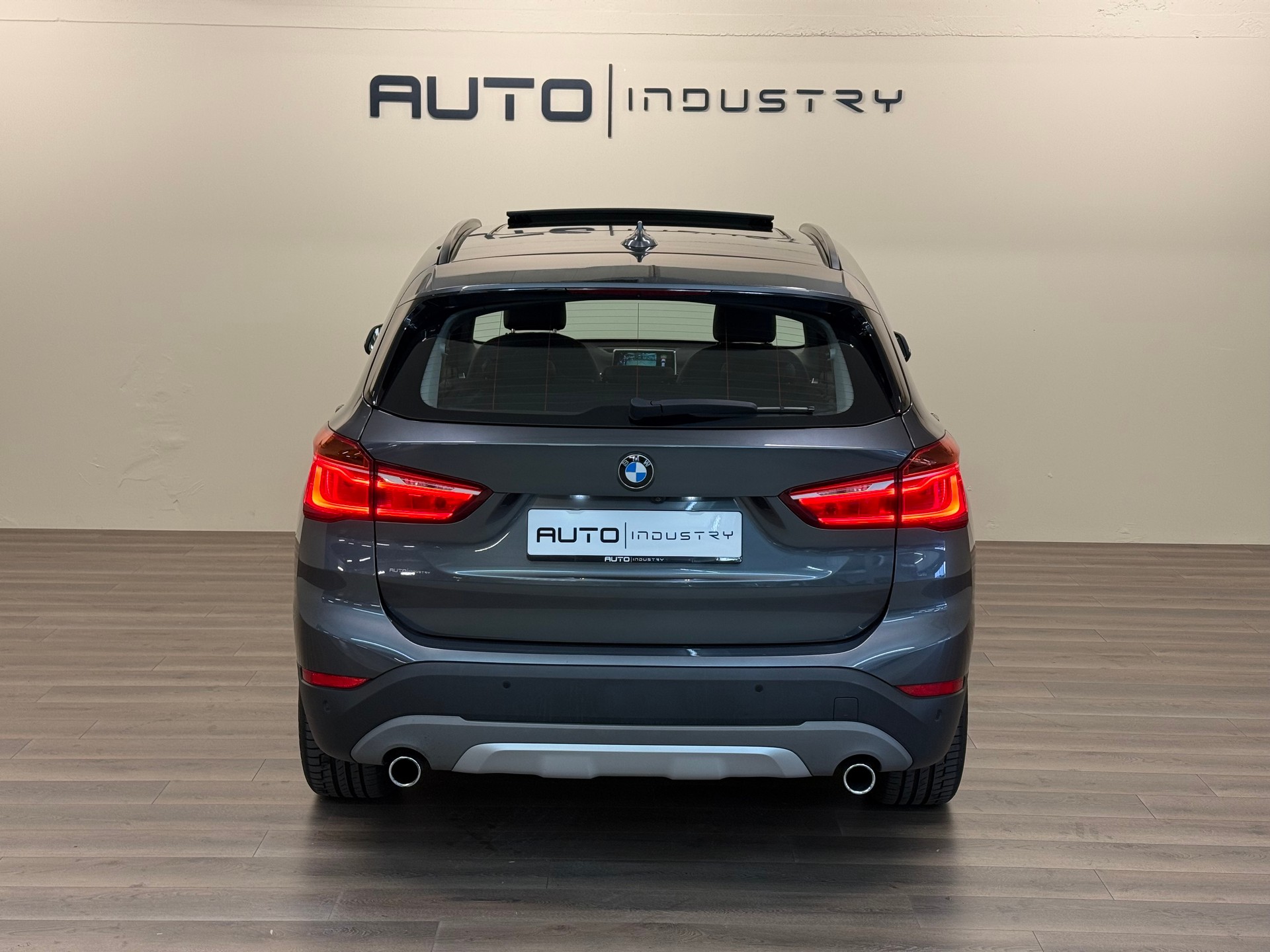 BMW X1 xDrive 25i xLine Steptronic-image-7